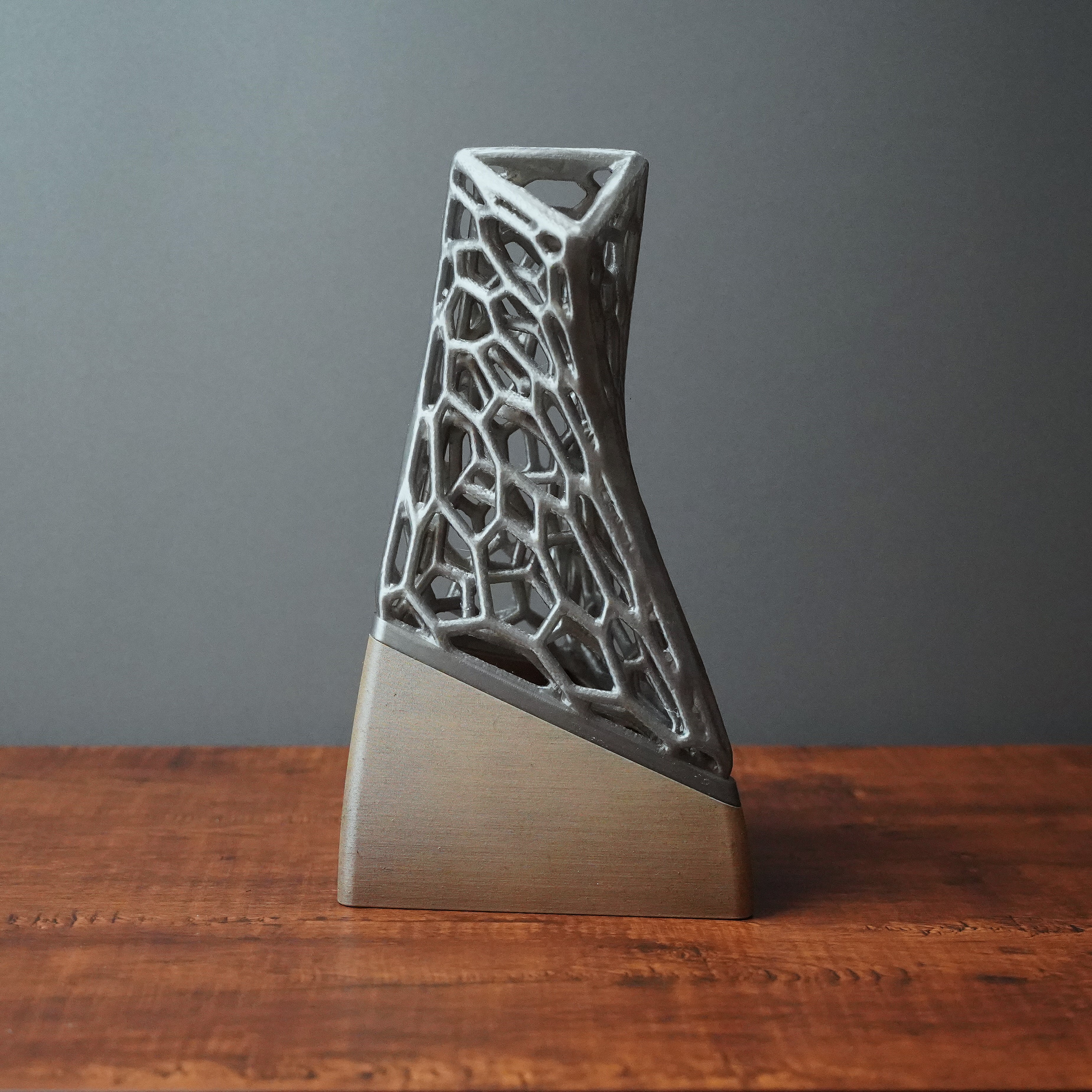 Tri Voronoi Lamp - photo 2