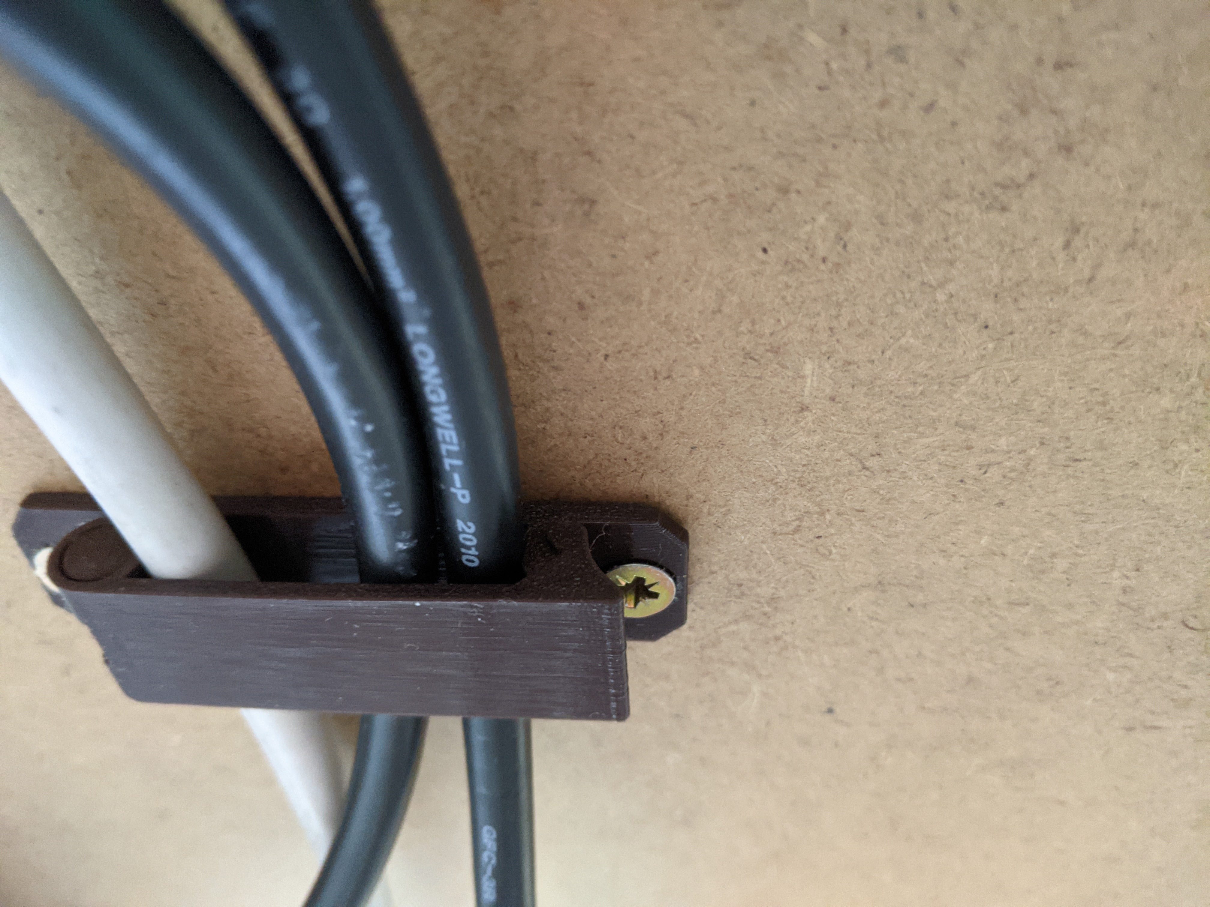 Cable management clip - photo 3