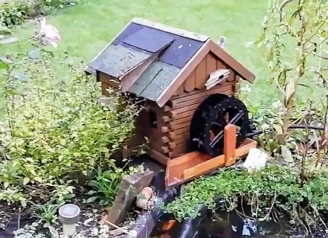 Water wheel for garden pond - photo 3