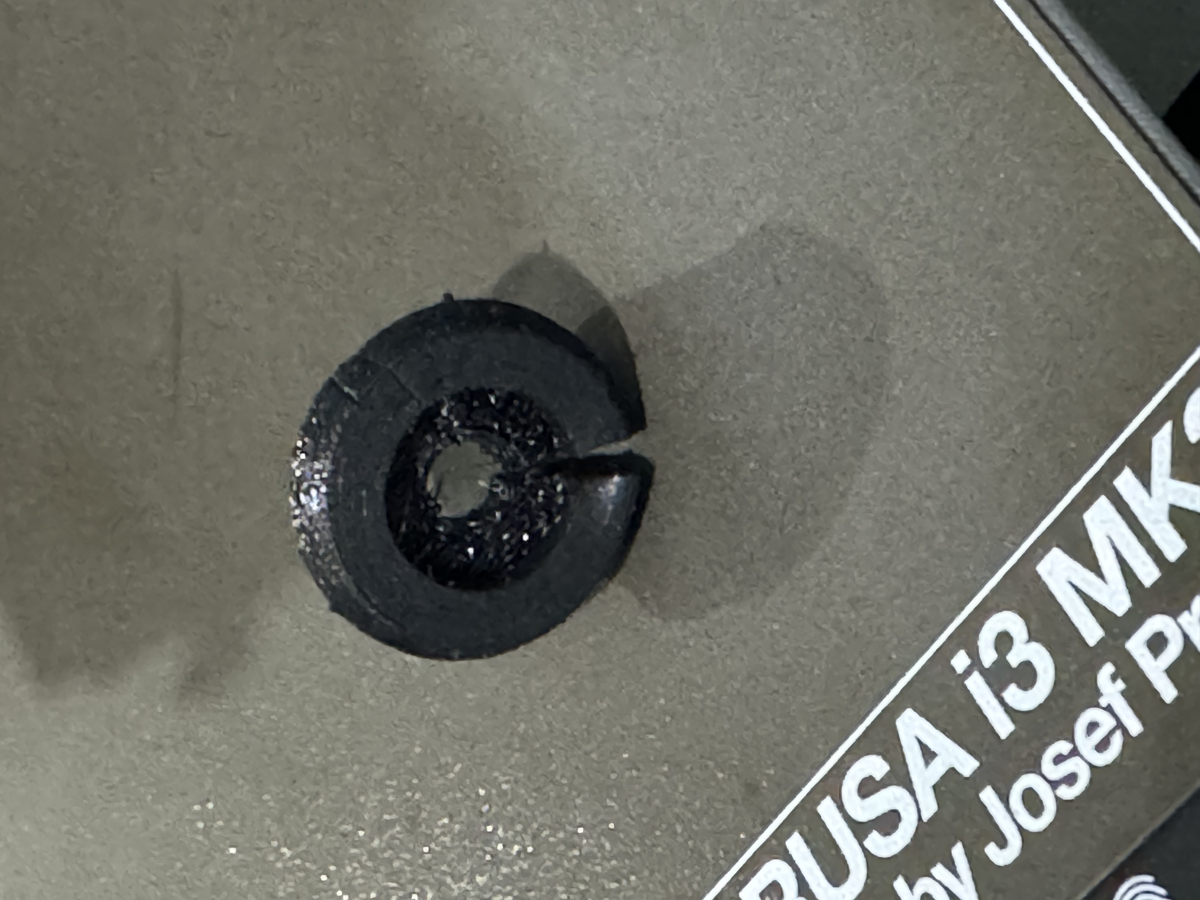 Holden VK Door Wiring Grommet - photo 2