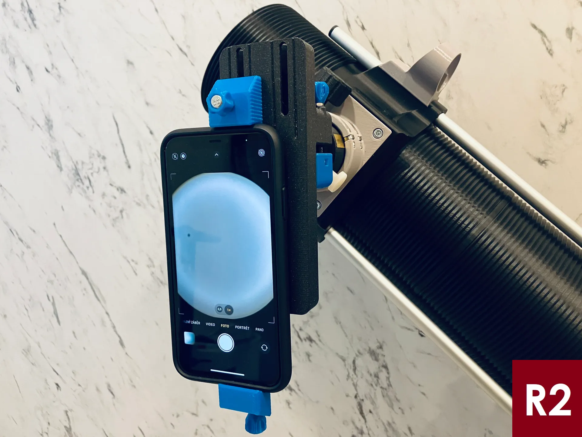 Ocular Phone Mount