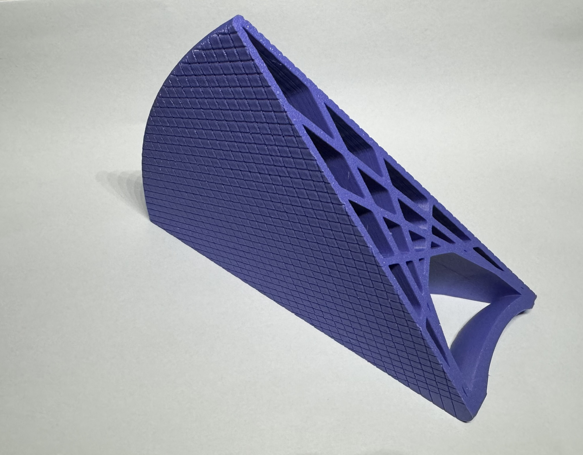 Line Art Door Stopper - photo 2