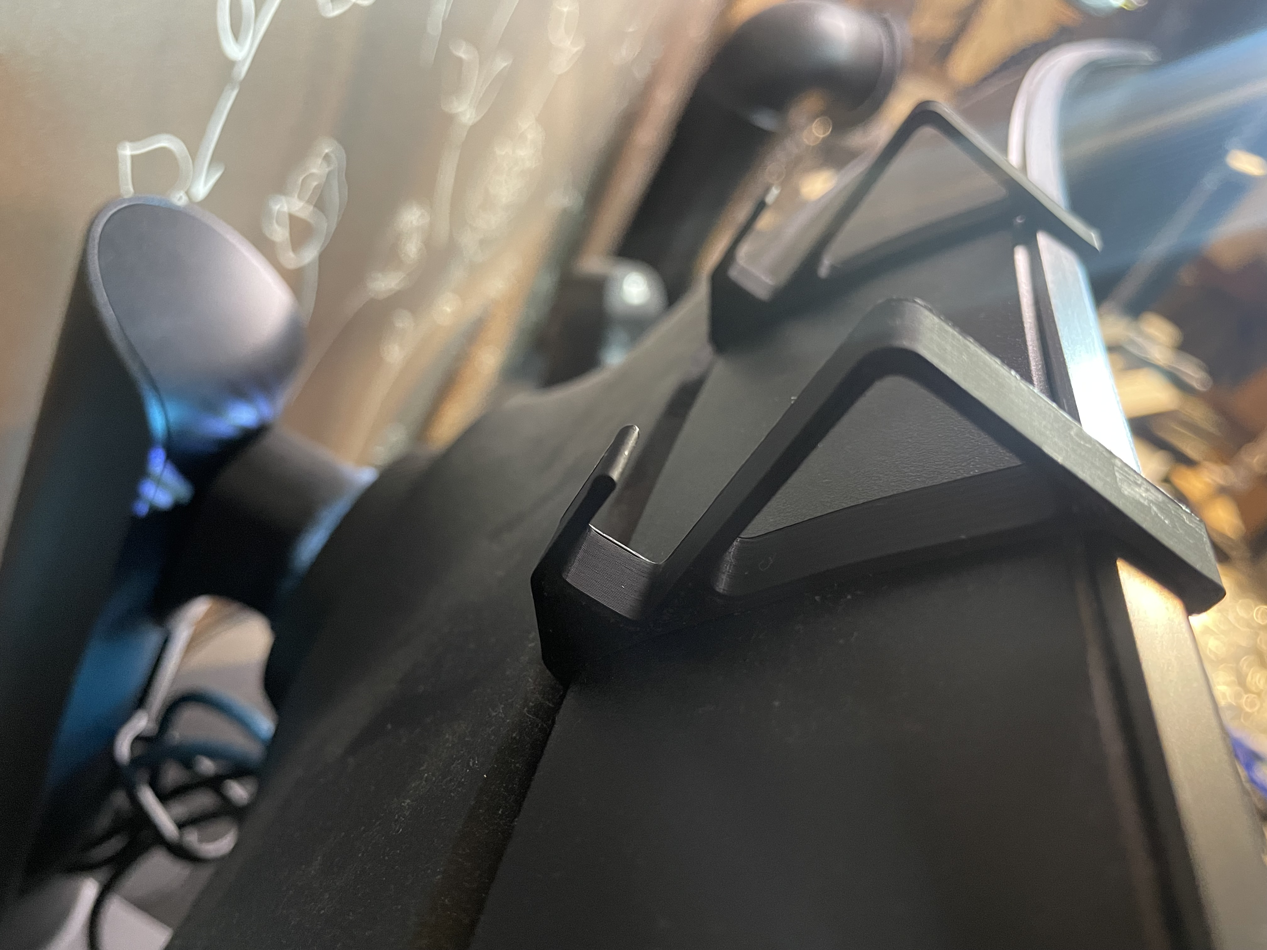 Phone Holder clamp for a C49RG9x monitor - photo 3