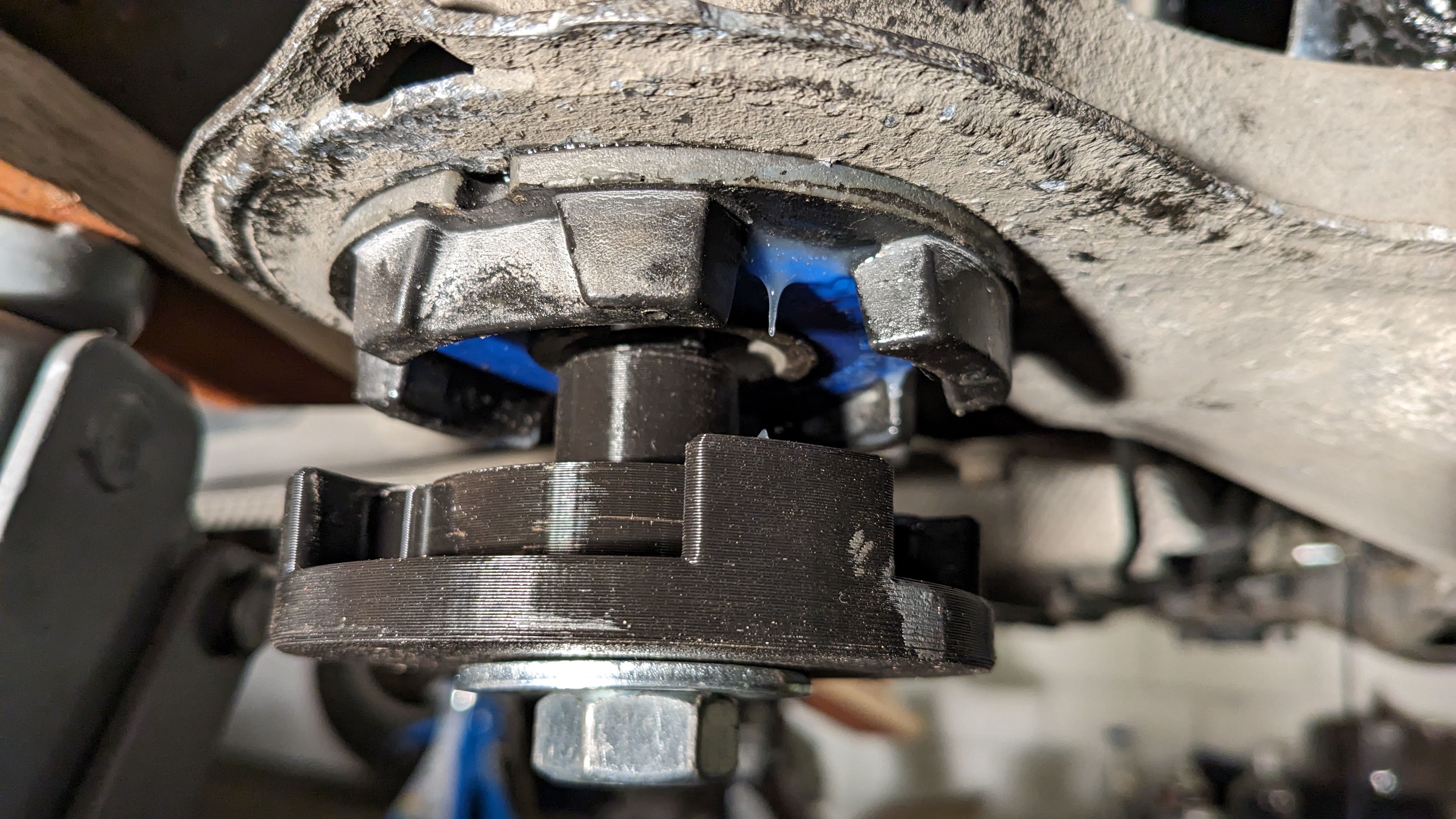 Volvo P80/P2 Subframe Bushing Tool - photo 3