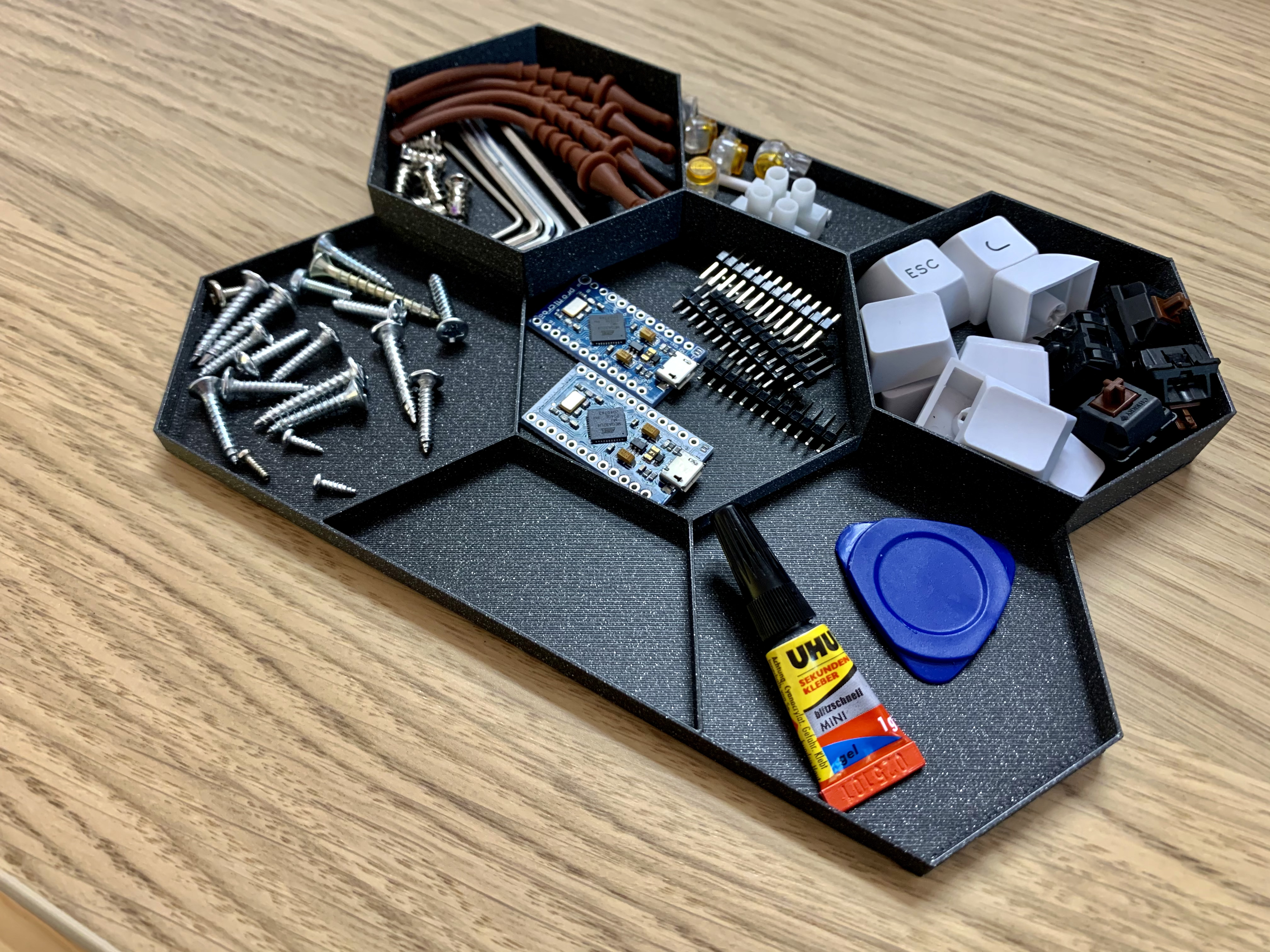 Thin Hexagon Desk Tray