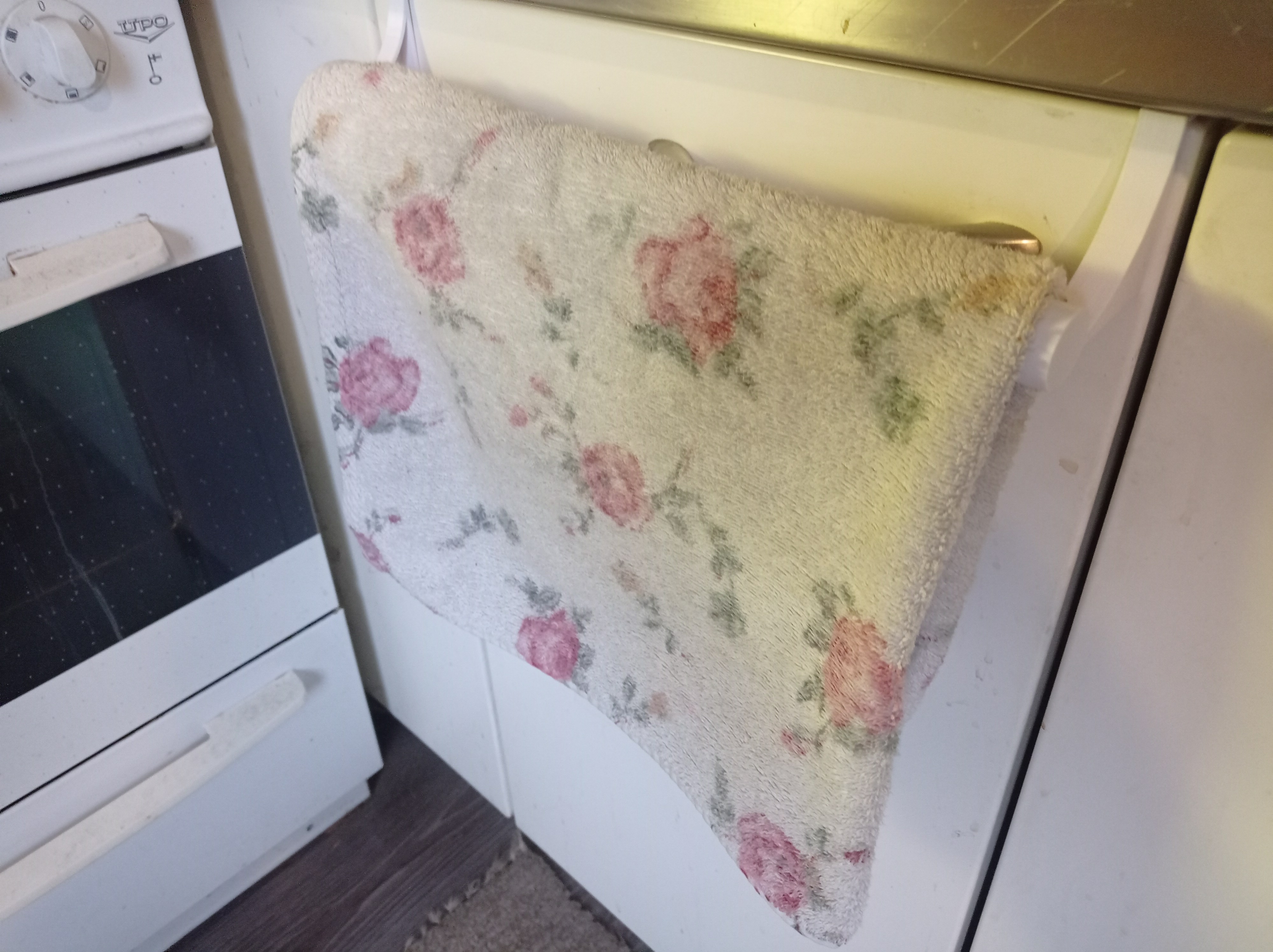 Kitchen Towel Door Hanger - photo 3