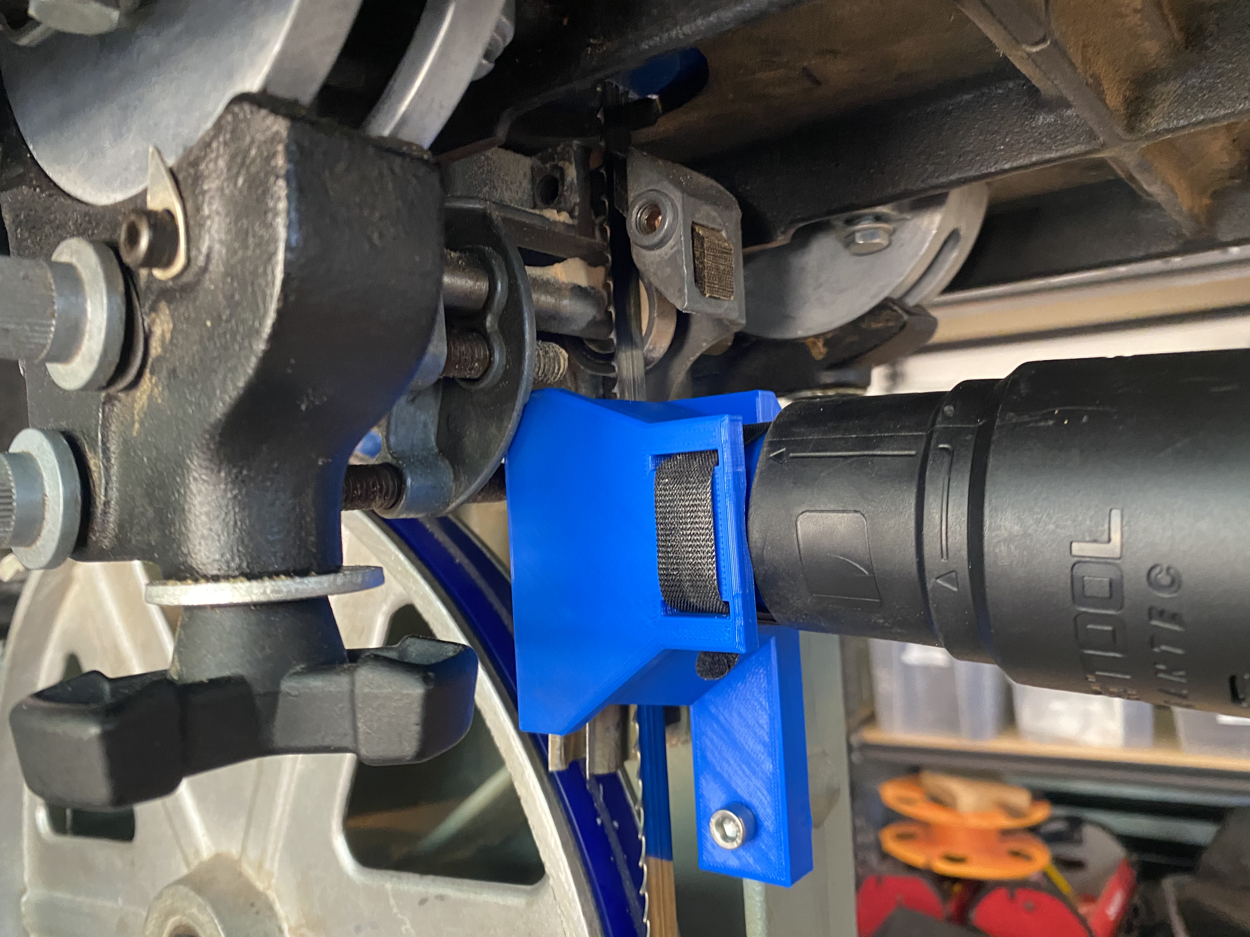 DustyBoi: Under Table Vacuum adapter for Delta 52-963 Bandsaw - photo 2