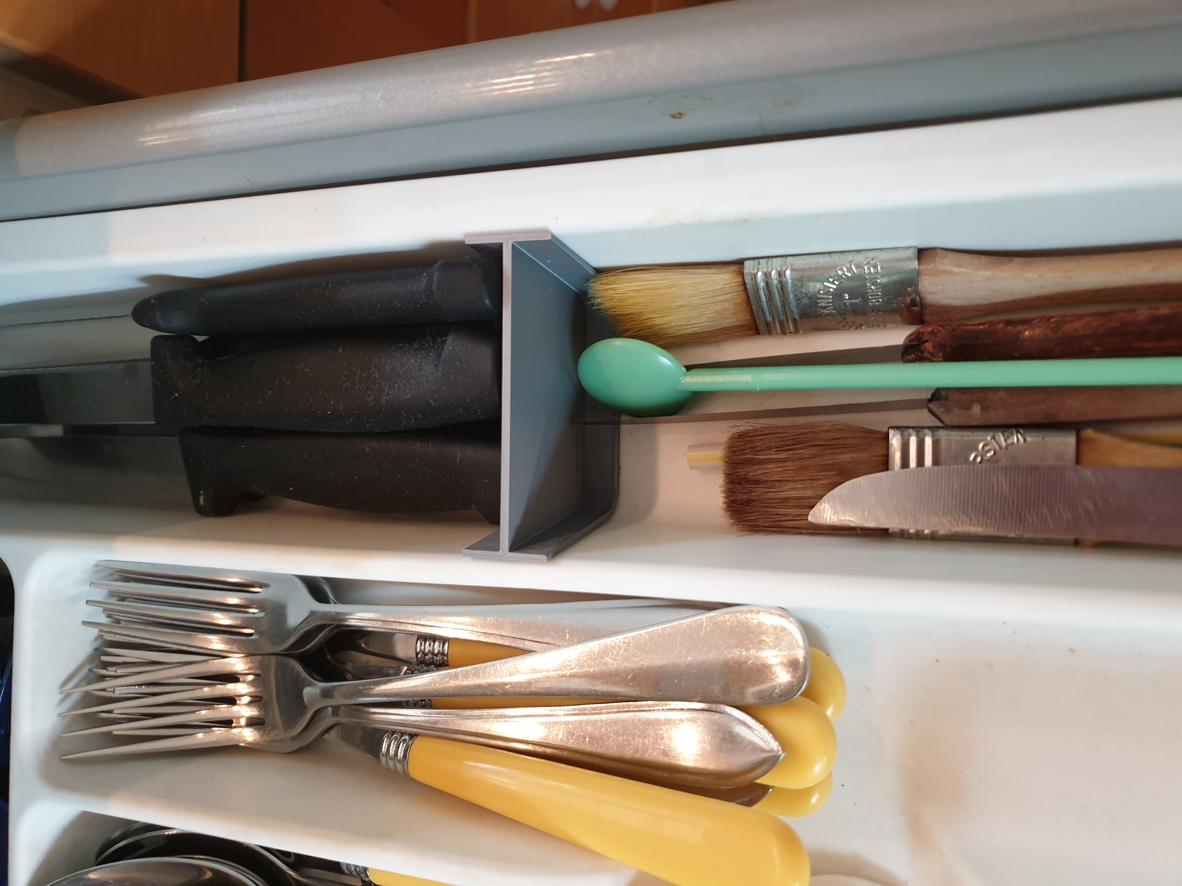 Divider kitchen drawer
