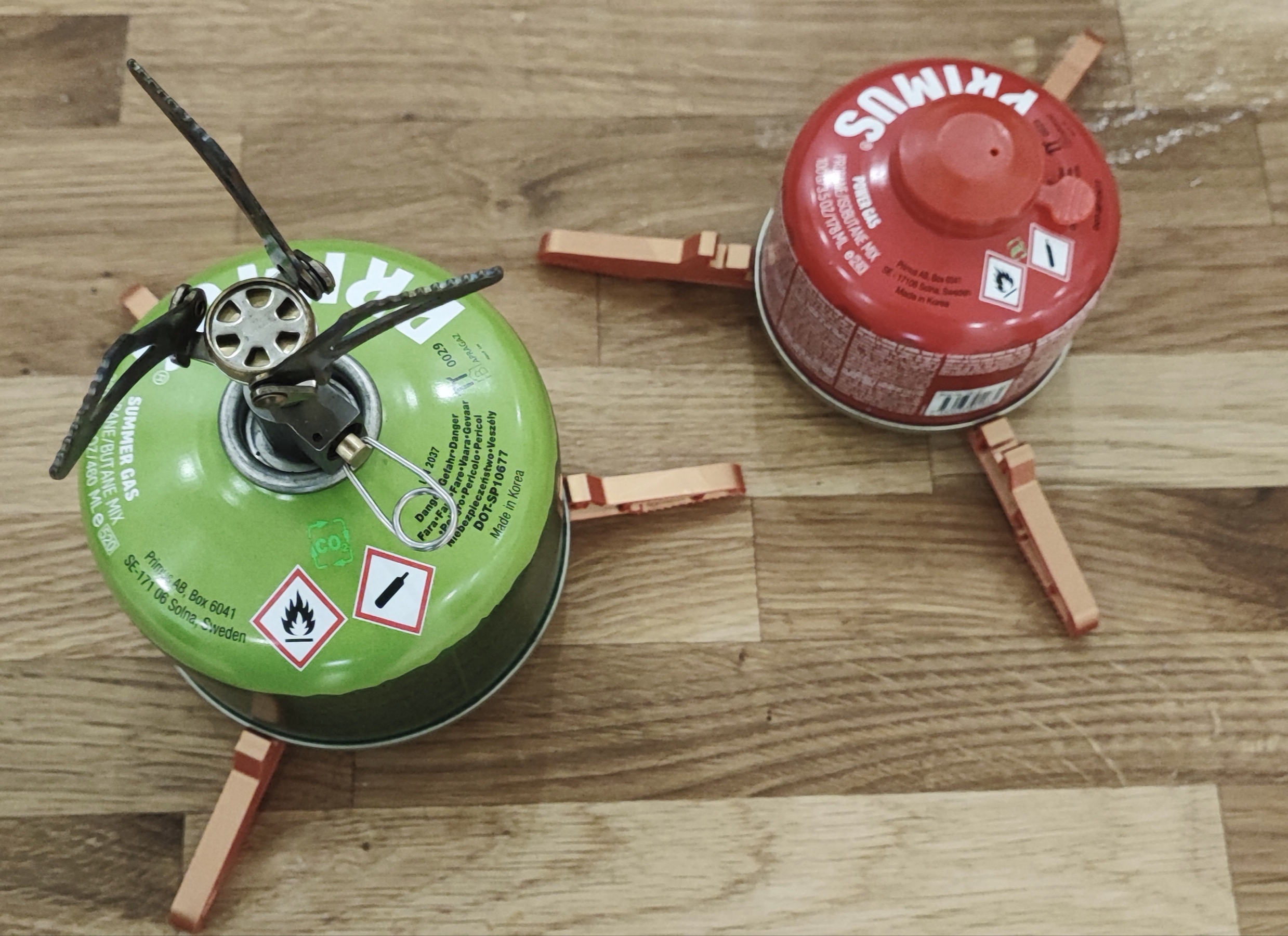 STABLE AND SECURE - Camping Gas Canister Stand - photo 3