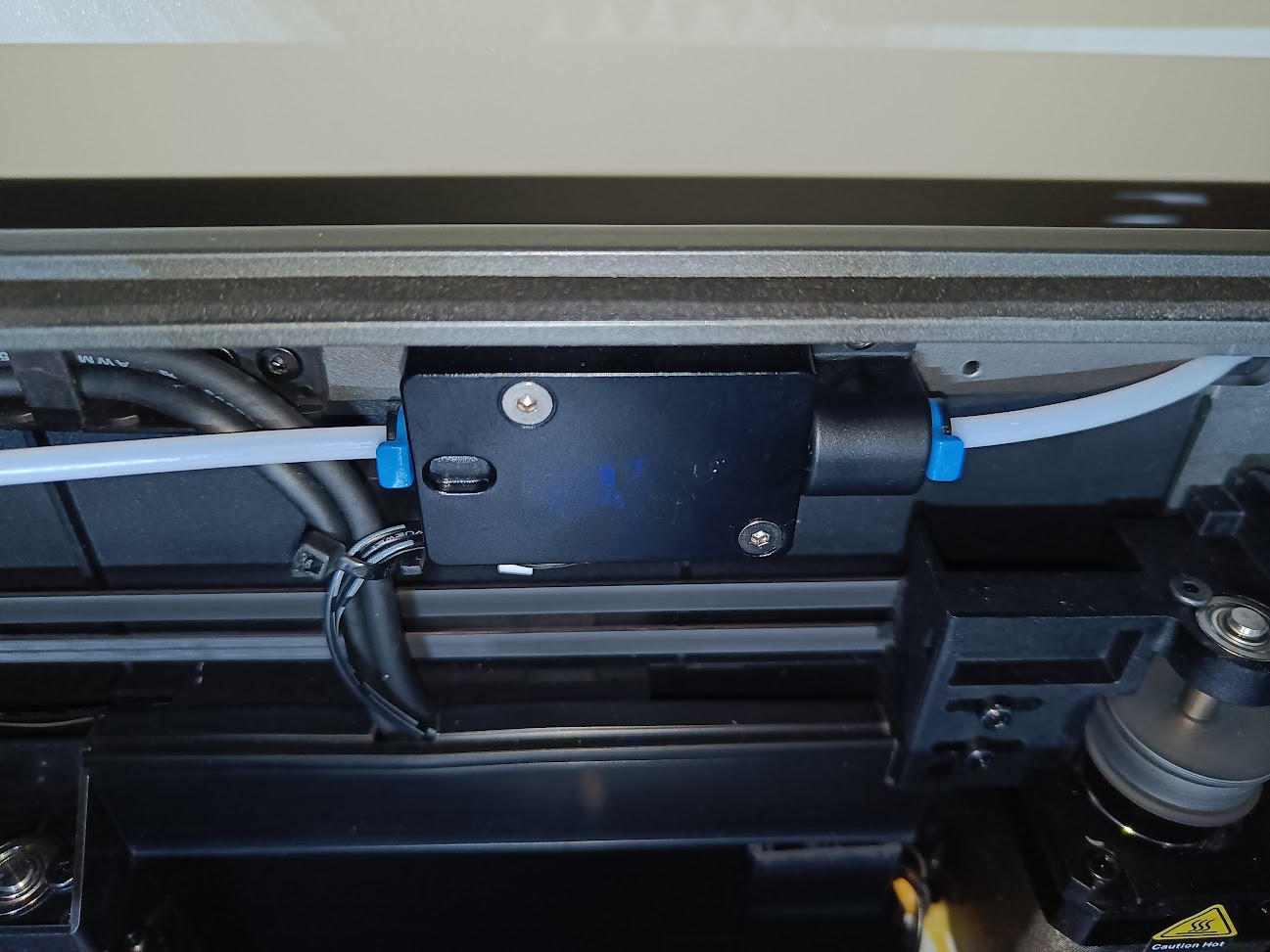 Easy to remove bowden tube clip - photo 3