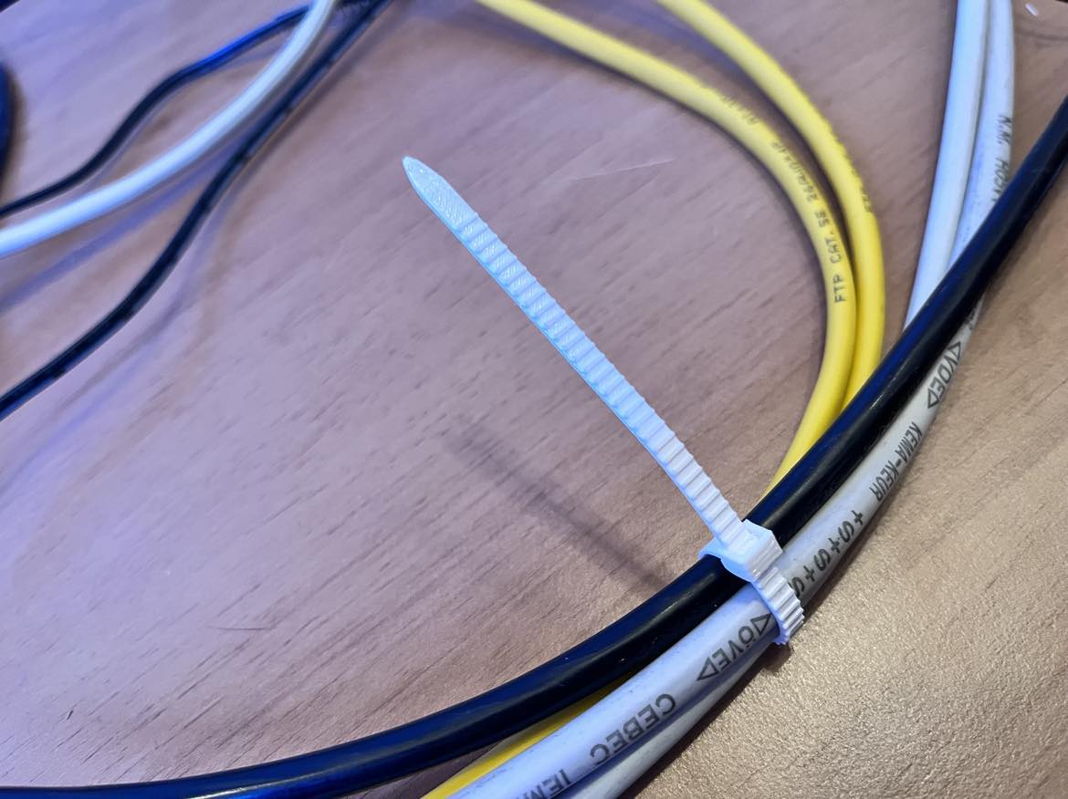 Cable organizer