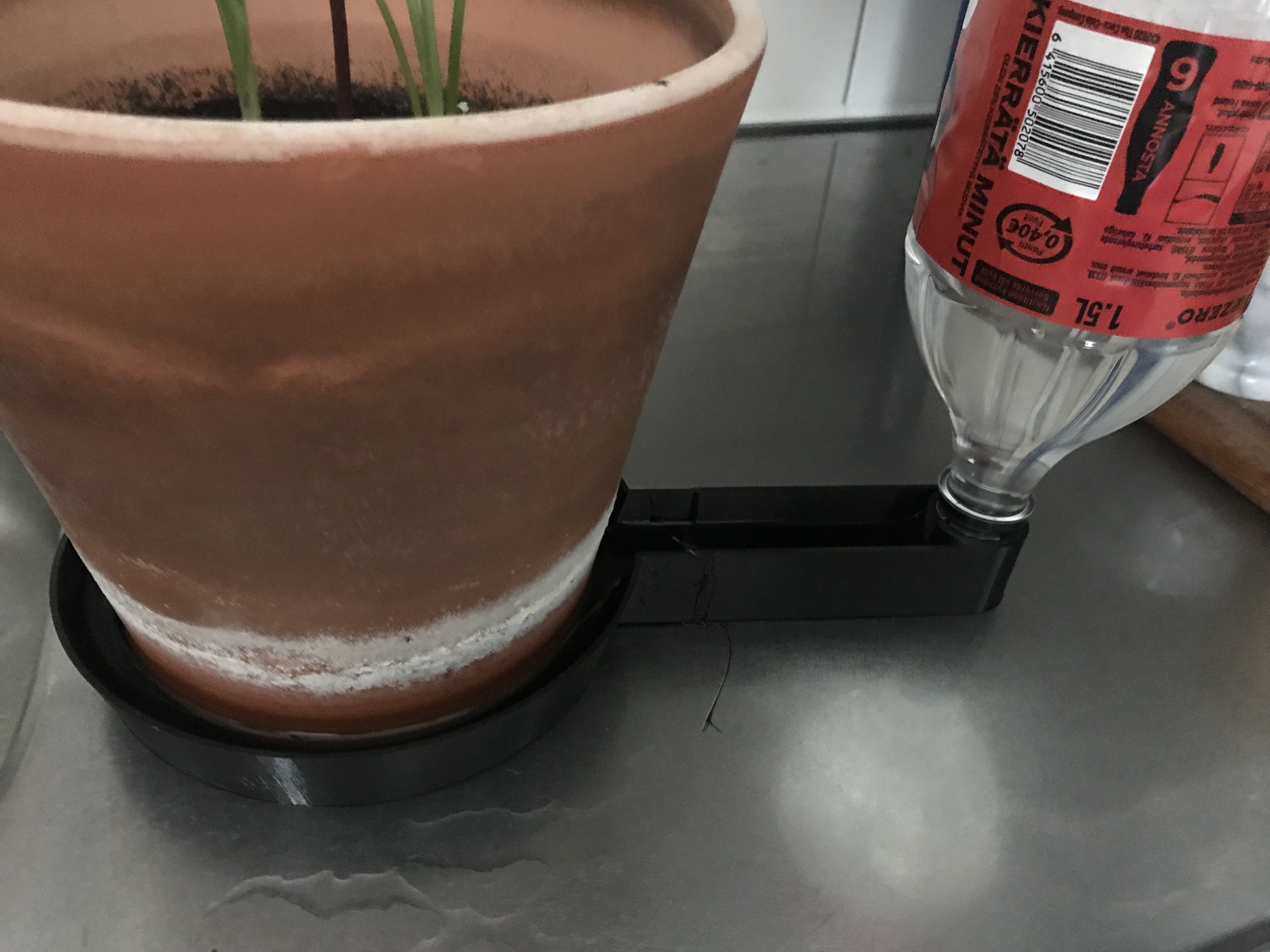 Under watering tray with bottle, 16 cm