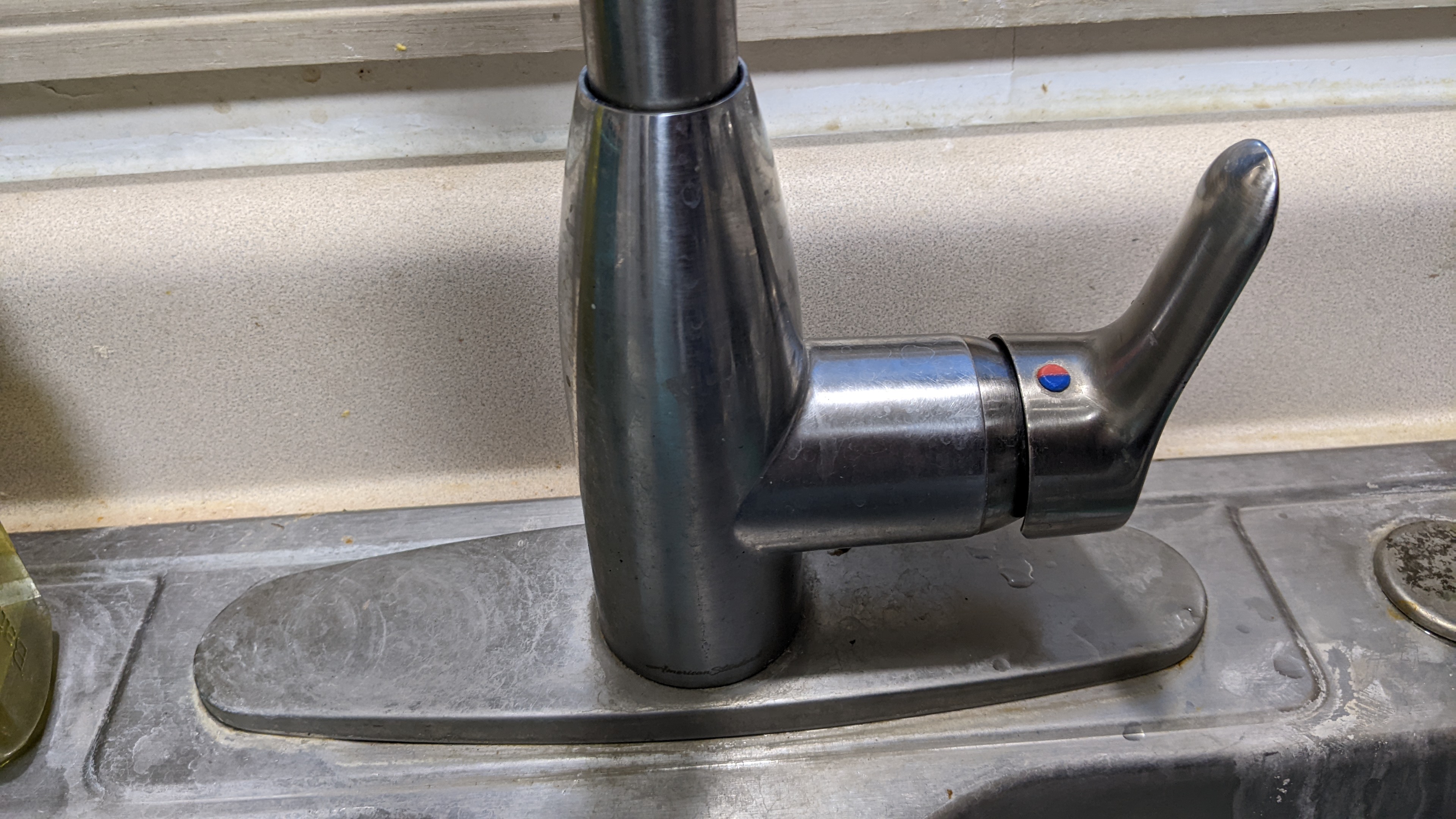 Kitchen Faucet Index Button - photo 2