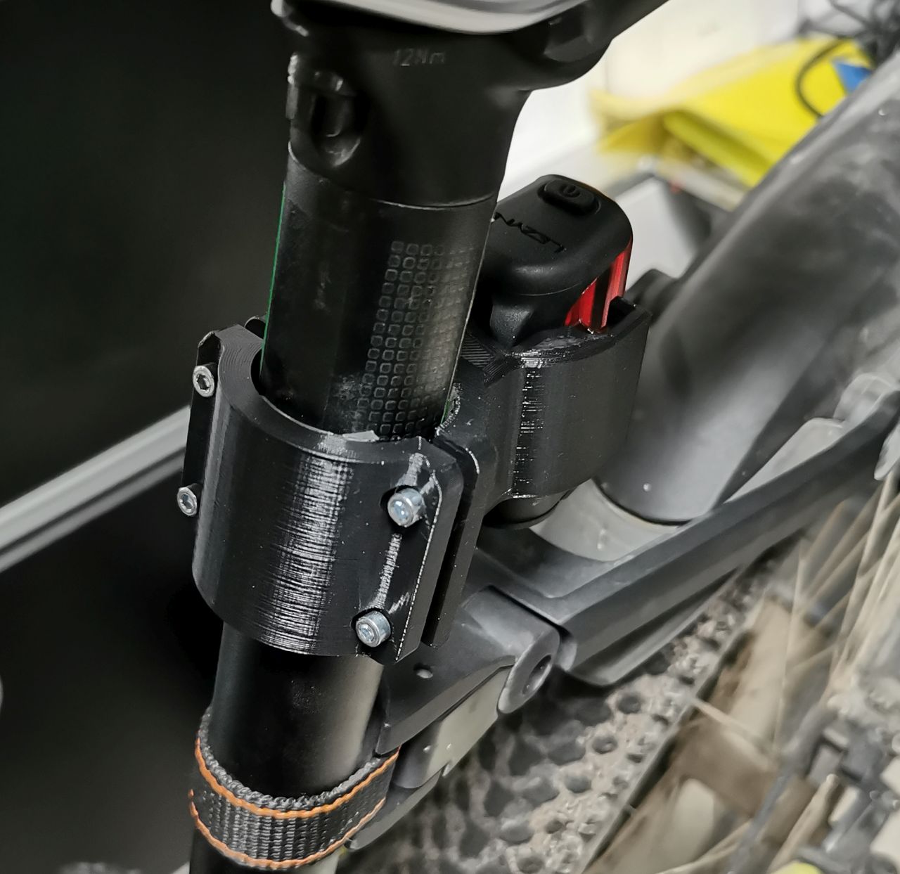 Lezyne Strip Drive Rear 400+ Bracket Mount - photo 2