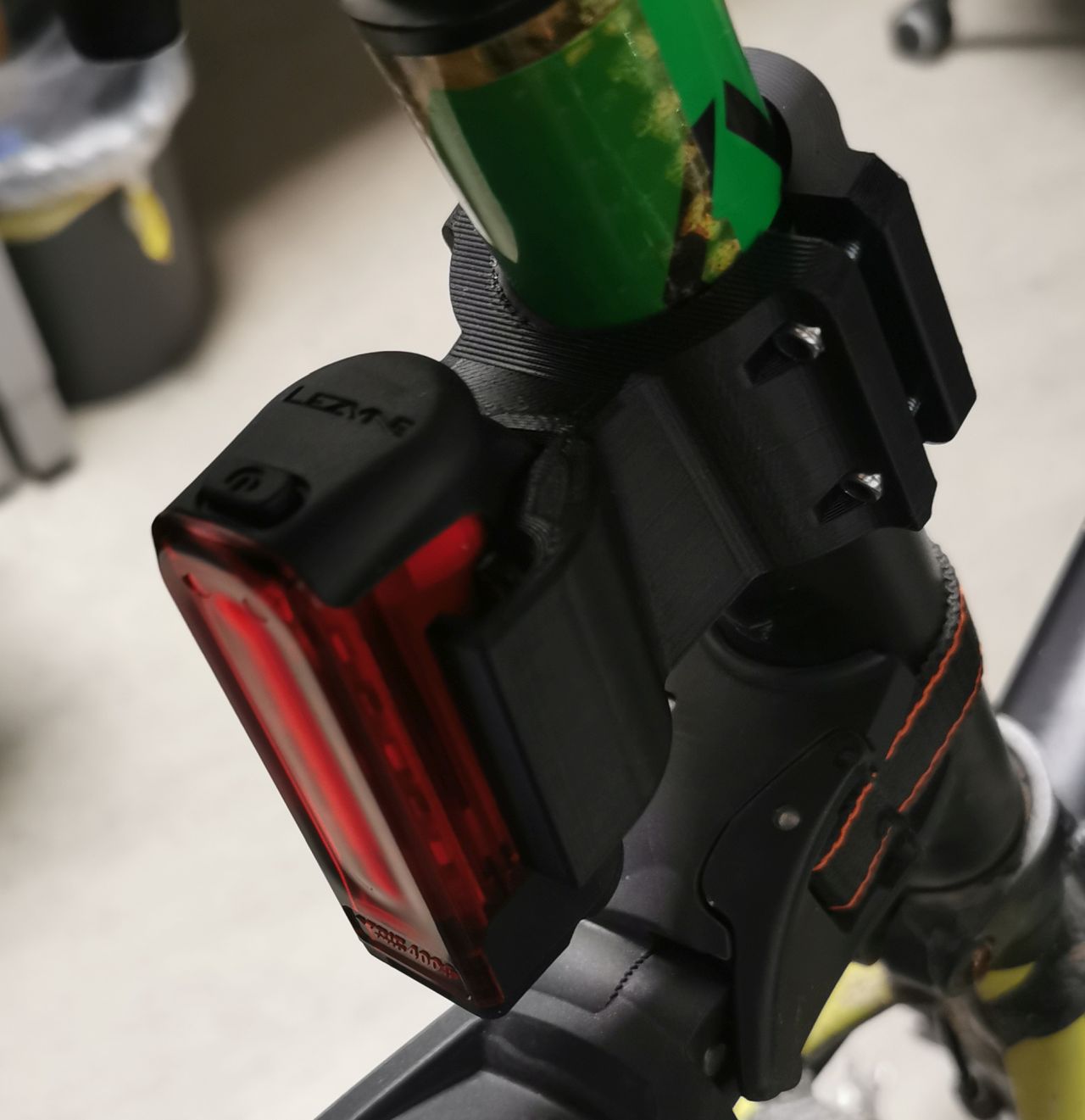 Lezyne Strip Drive Rear 400+ Bracket Mount - photo 3