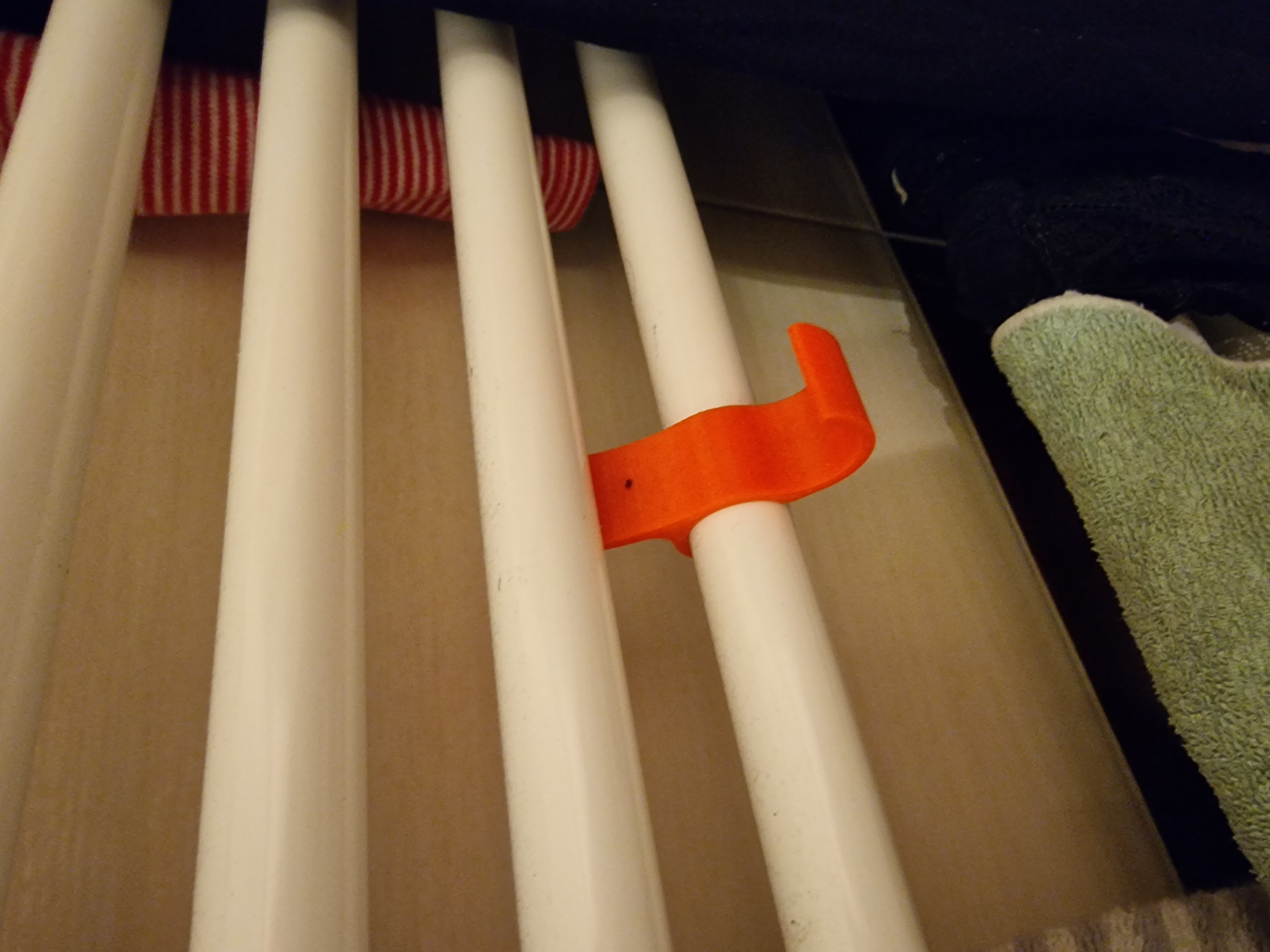 Hook for heating ladder
