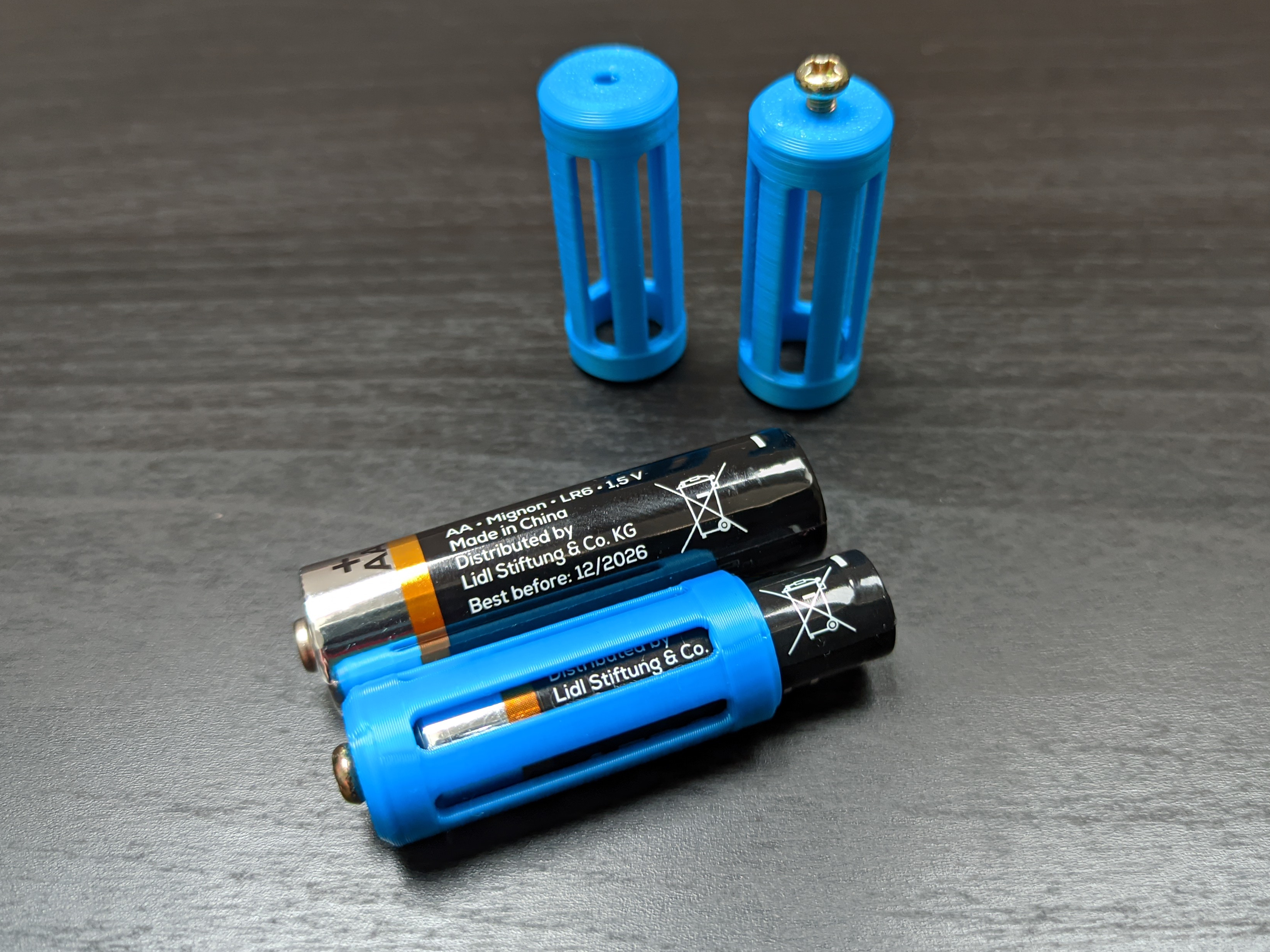 AAA to AA Battery Adapter - photo 3