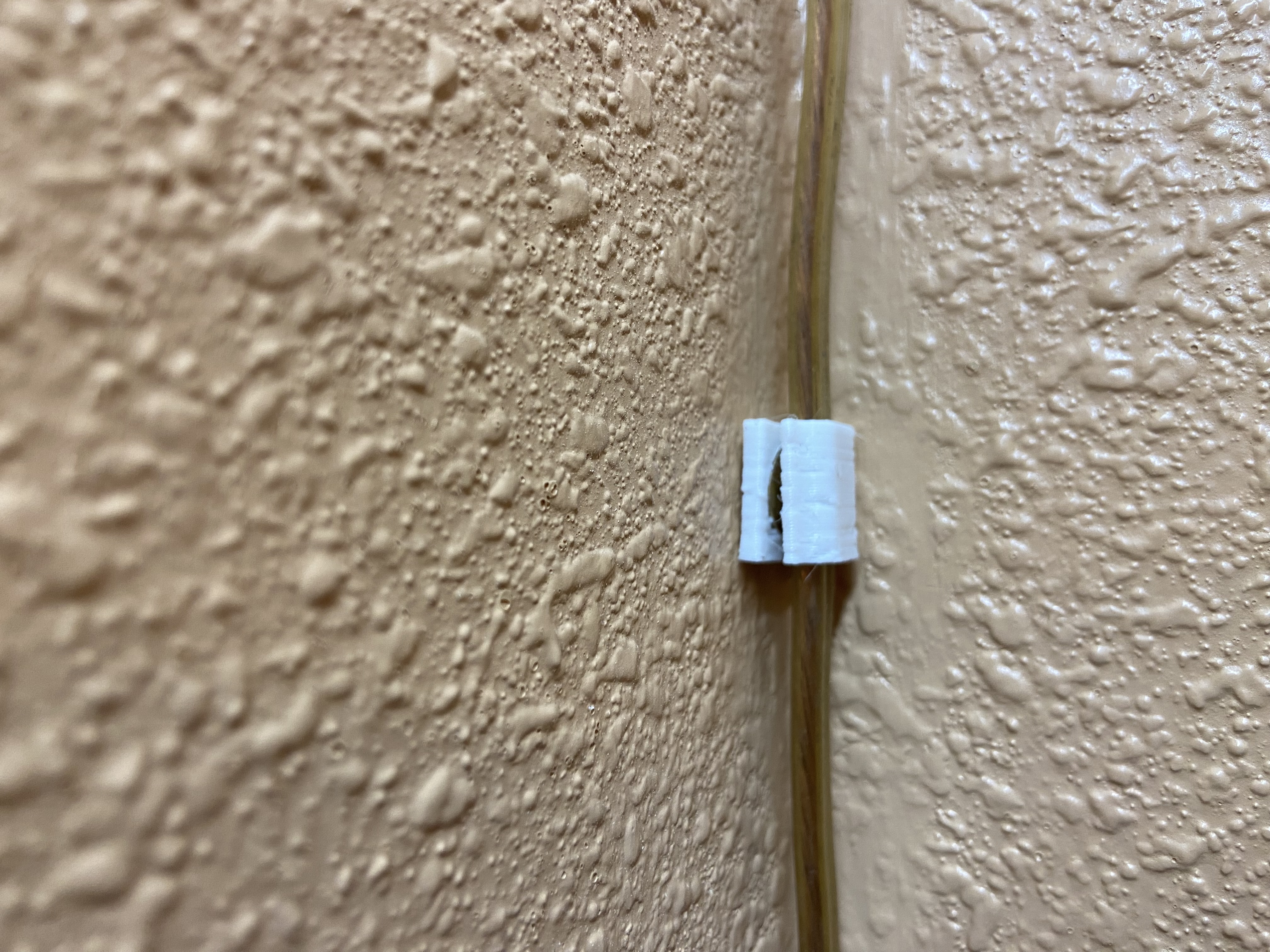 Thumbtack Wire Clip