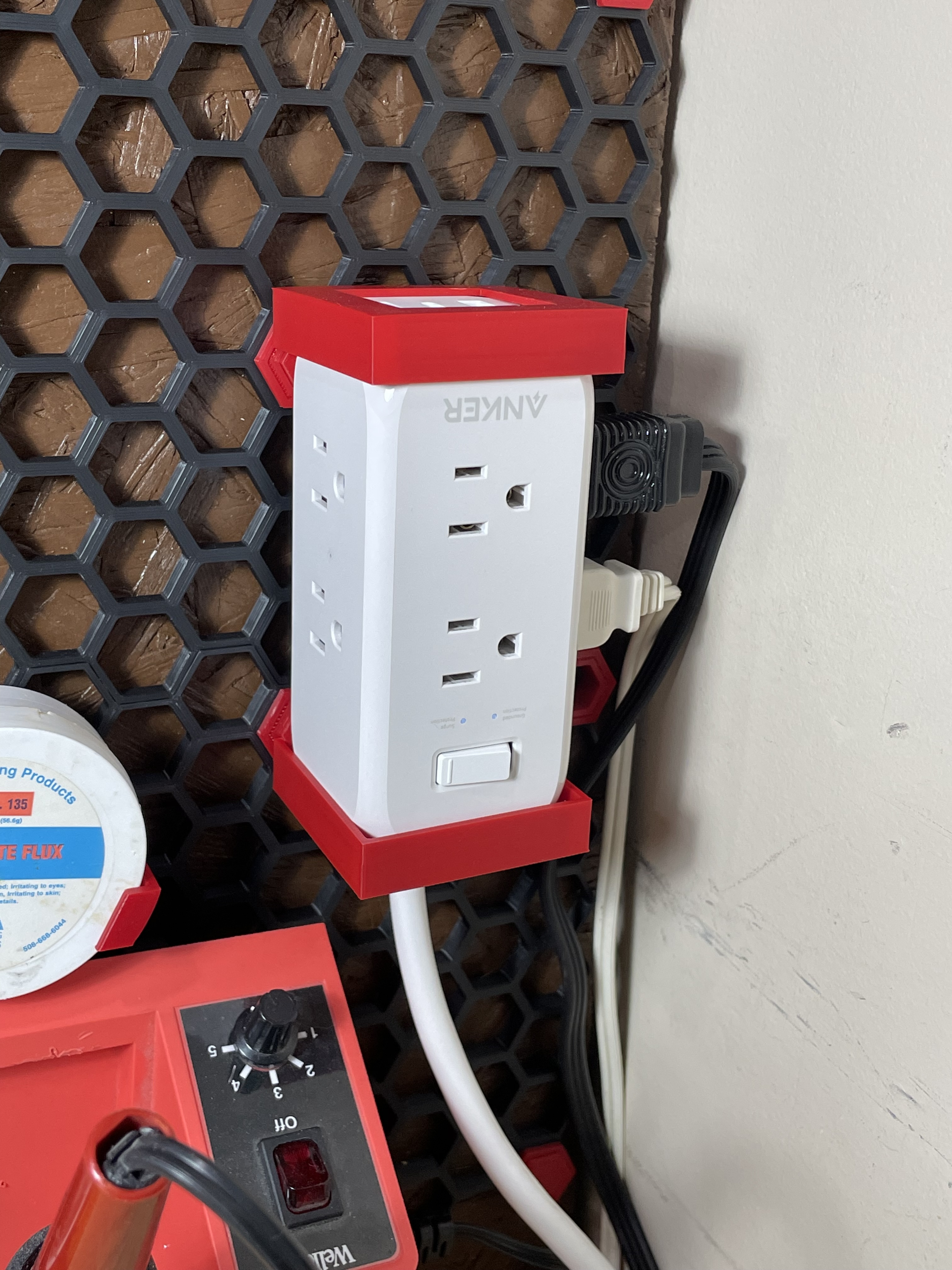 Anker 332 USB-C Power strip HSW (Honeycomb Storage Wall) Mount