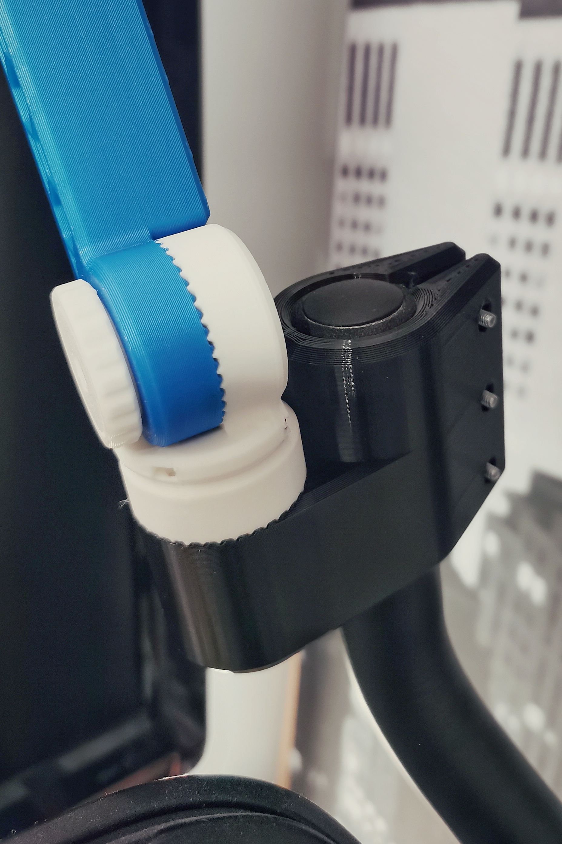 Parametric Mount small arm for pipe (fusion360) For example ZIPRO Flame bike - photo 3