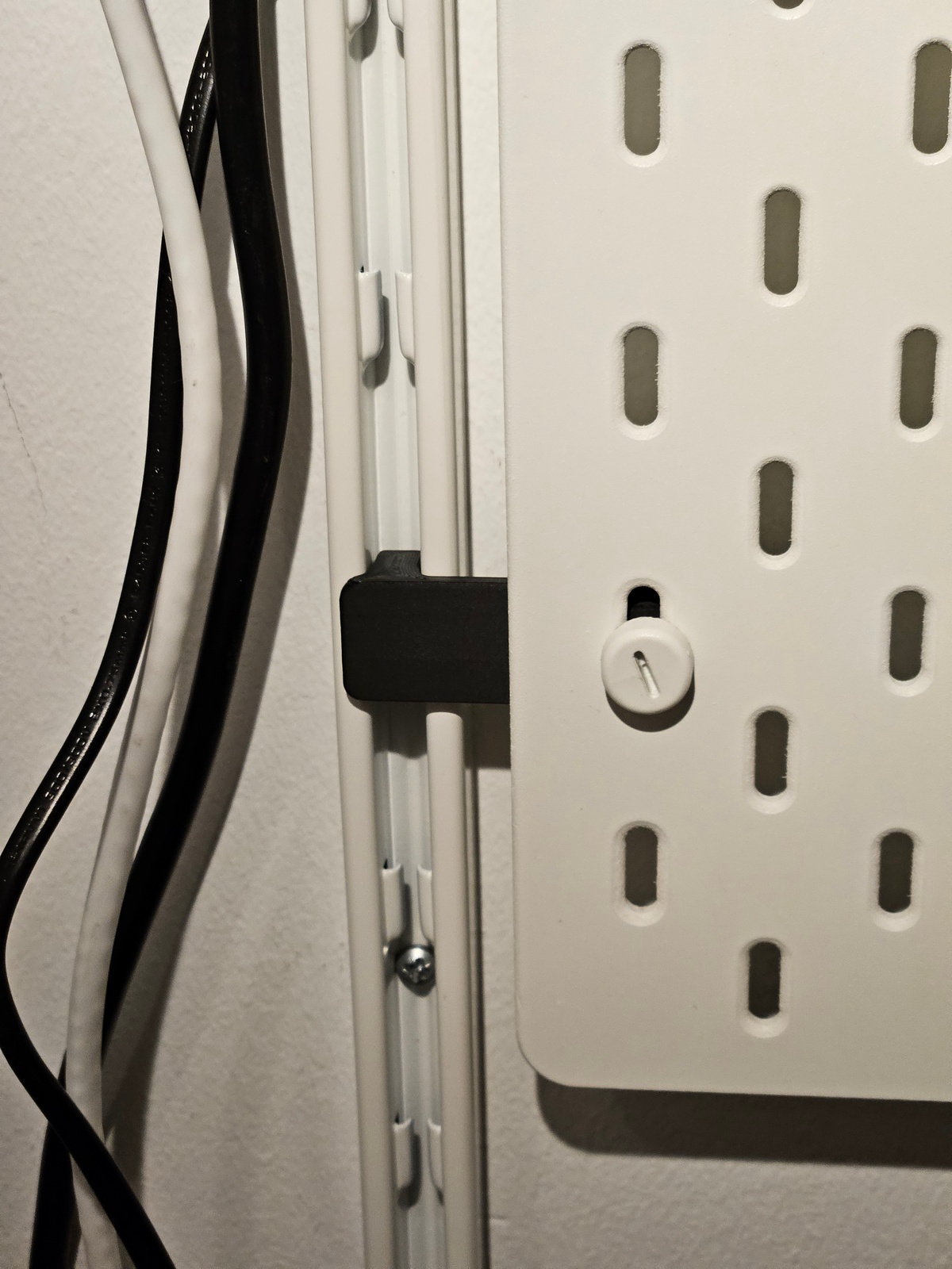 Skadis pegboard mount for IKEA Boaxel - photo 3