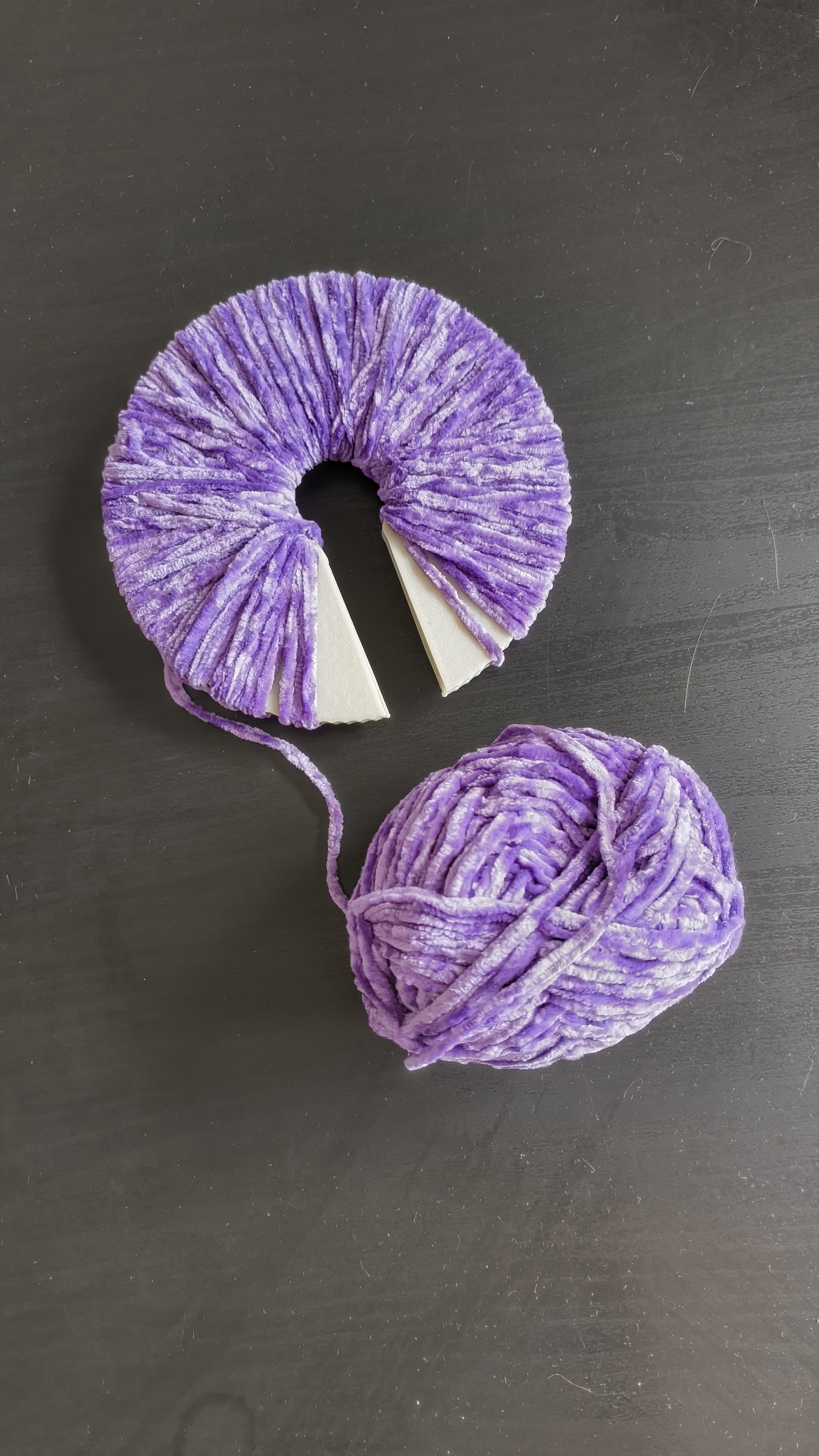 Tool for making pompoms - photo 4