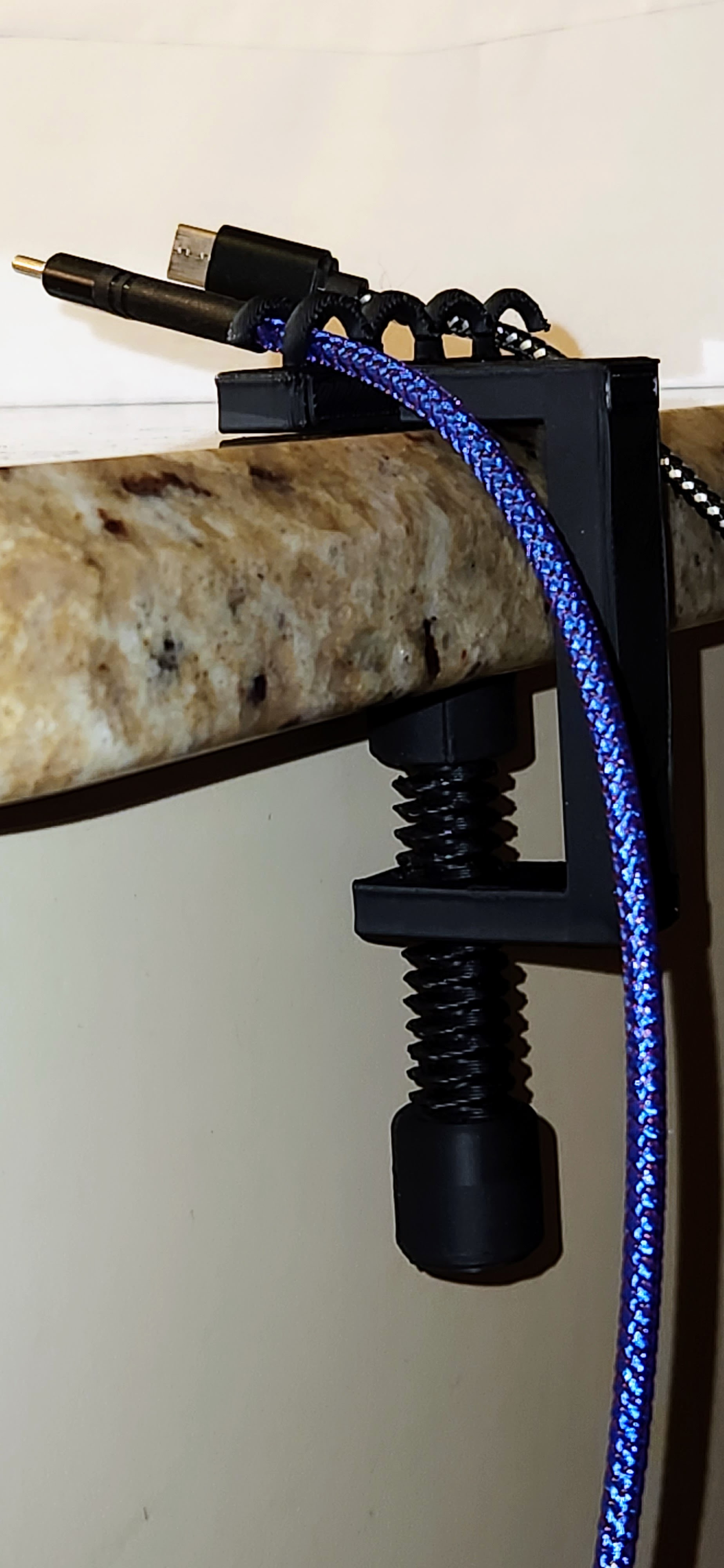 Desktop Clamp-on Cable Keeper - photo 3