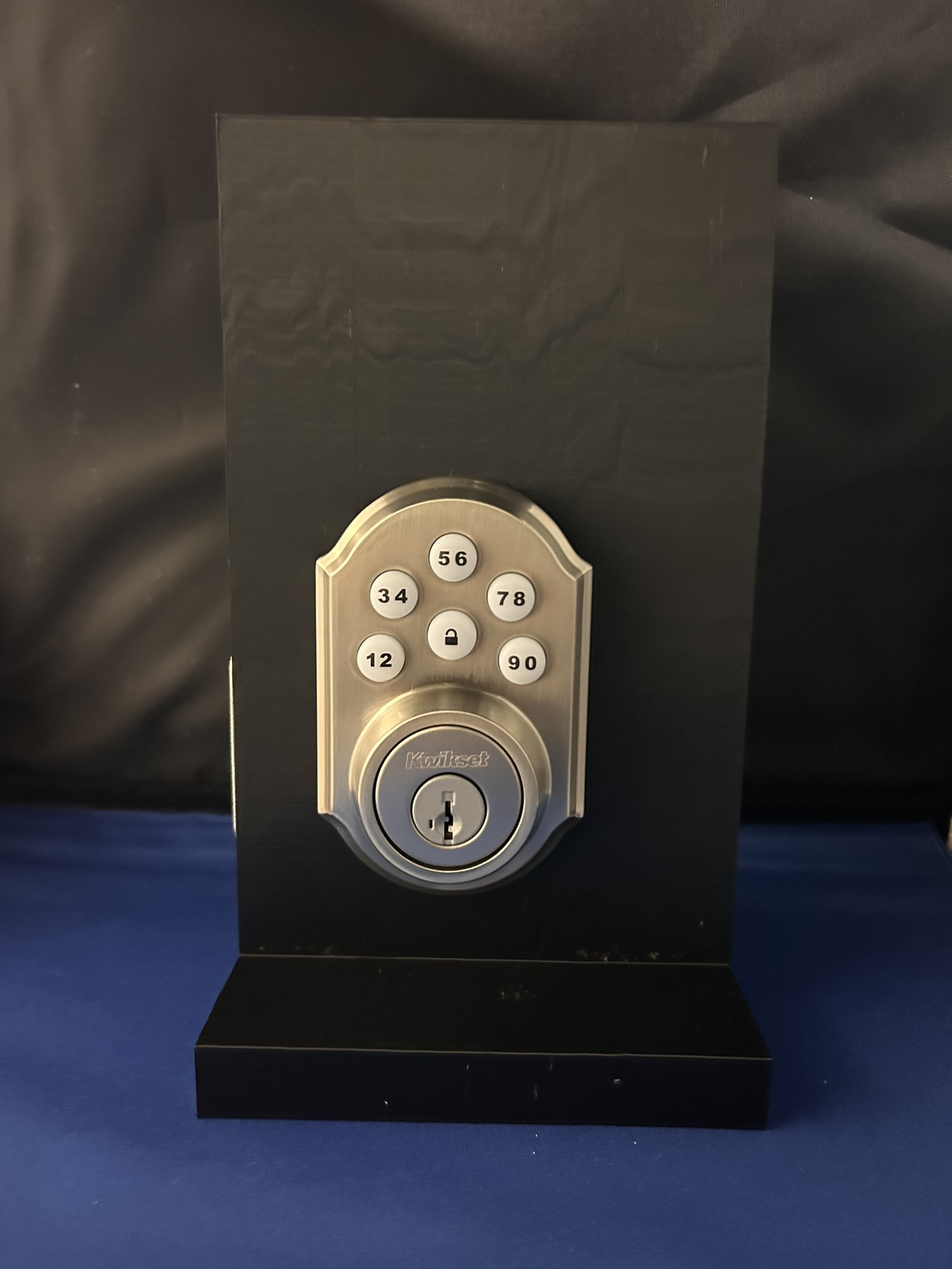 Door lock stand - photo 3