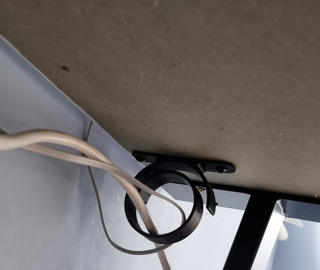 Under Desk Cable Tidy
