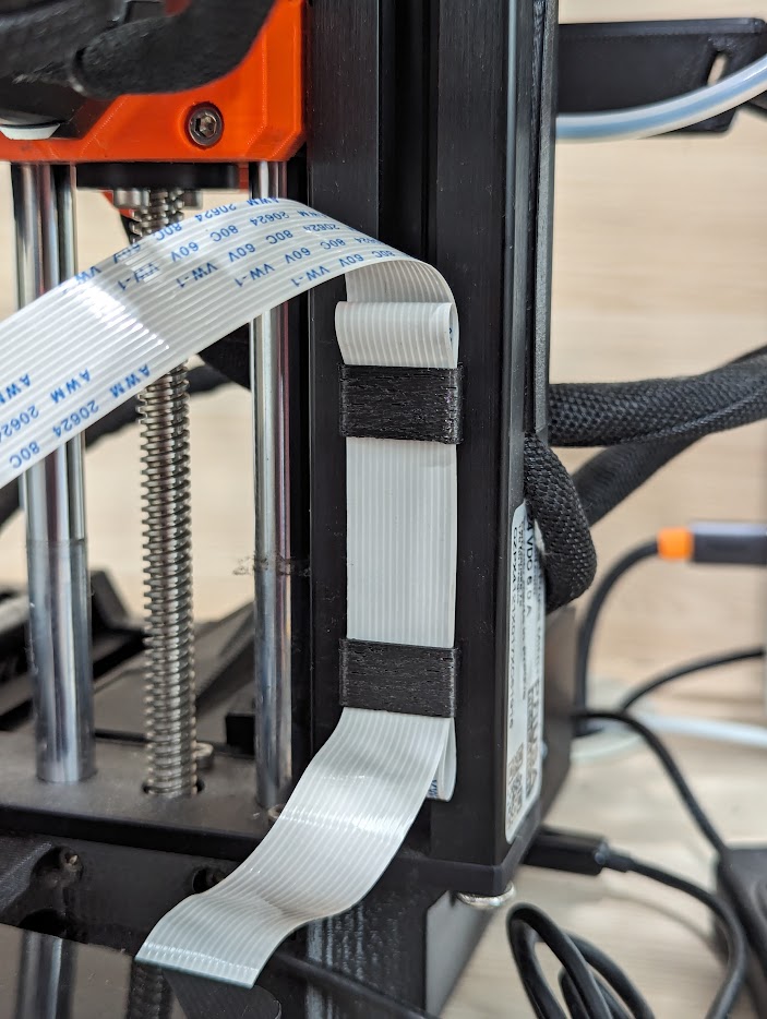 3030 low profile ribbon cable clip