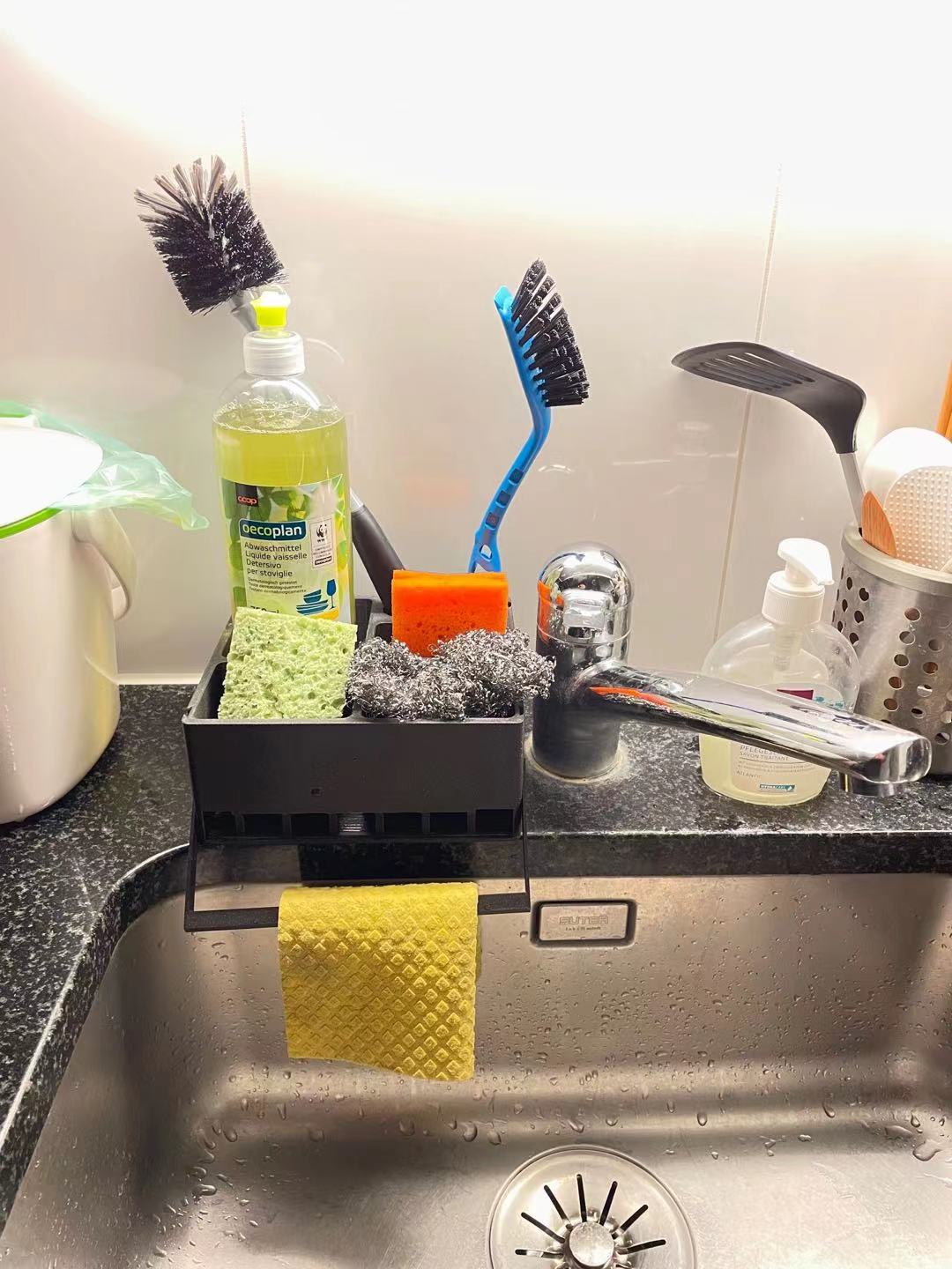 Kitchen cleaning station - photo 3