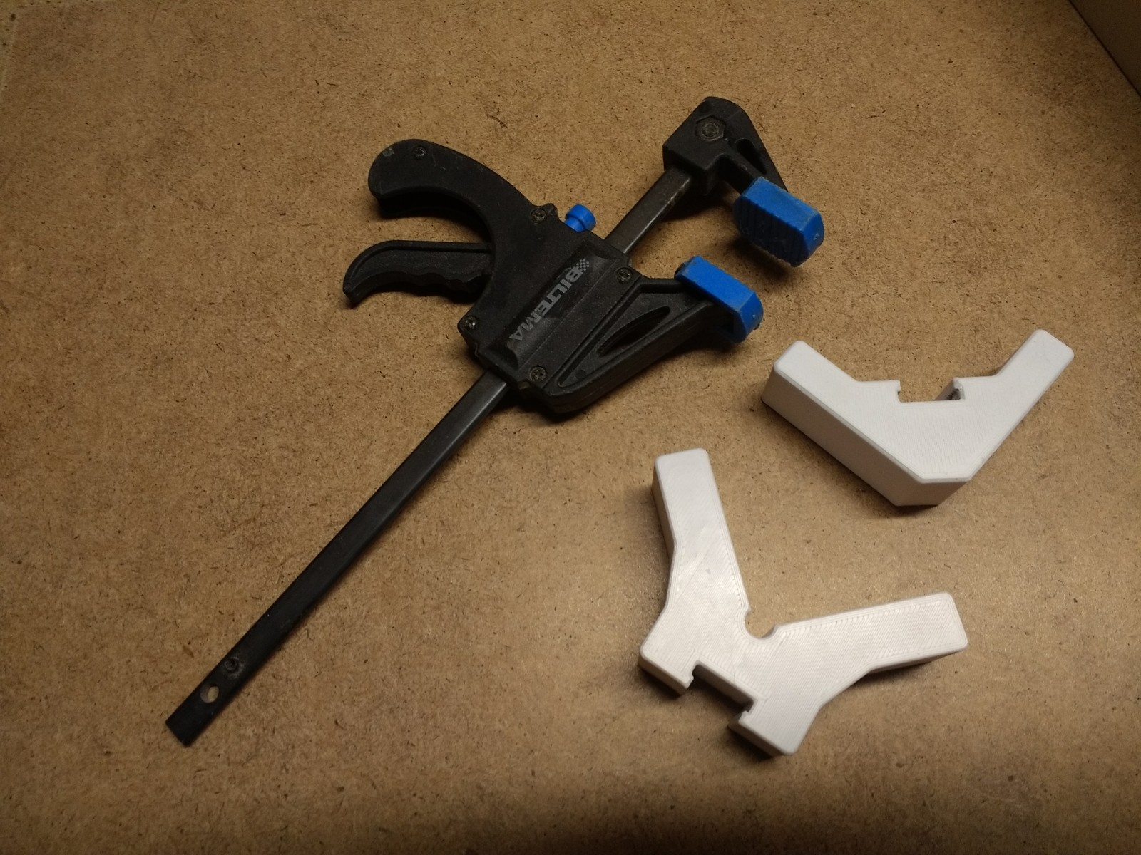 Corner attachment for small clamp - photo 2