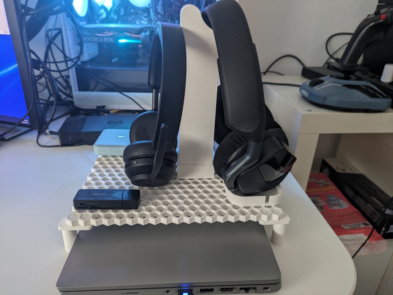 Laptop Organizer / Modular Hex Tray / Headset Stand - photo 3