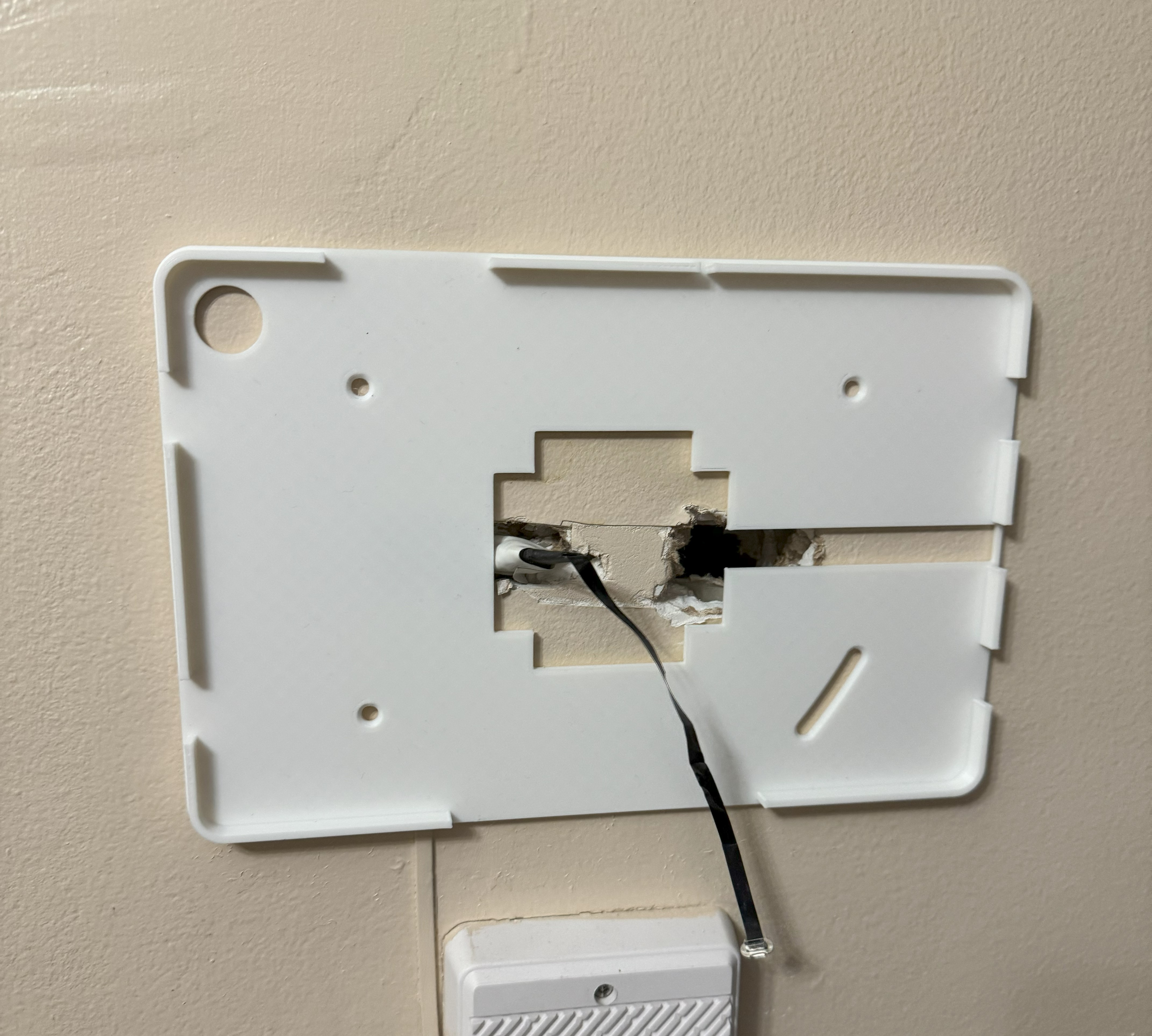Samsung Galaxy Tab A9+ Wall Mount - photo 3