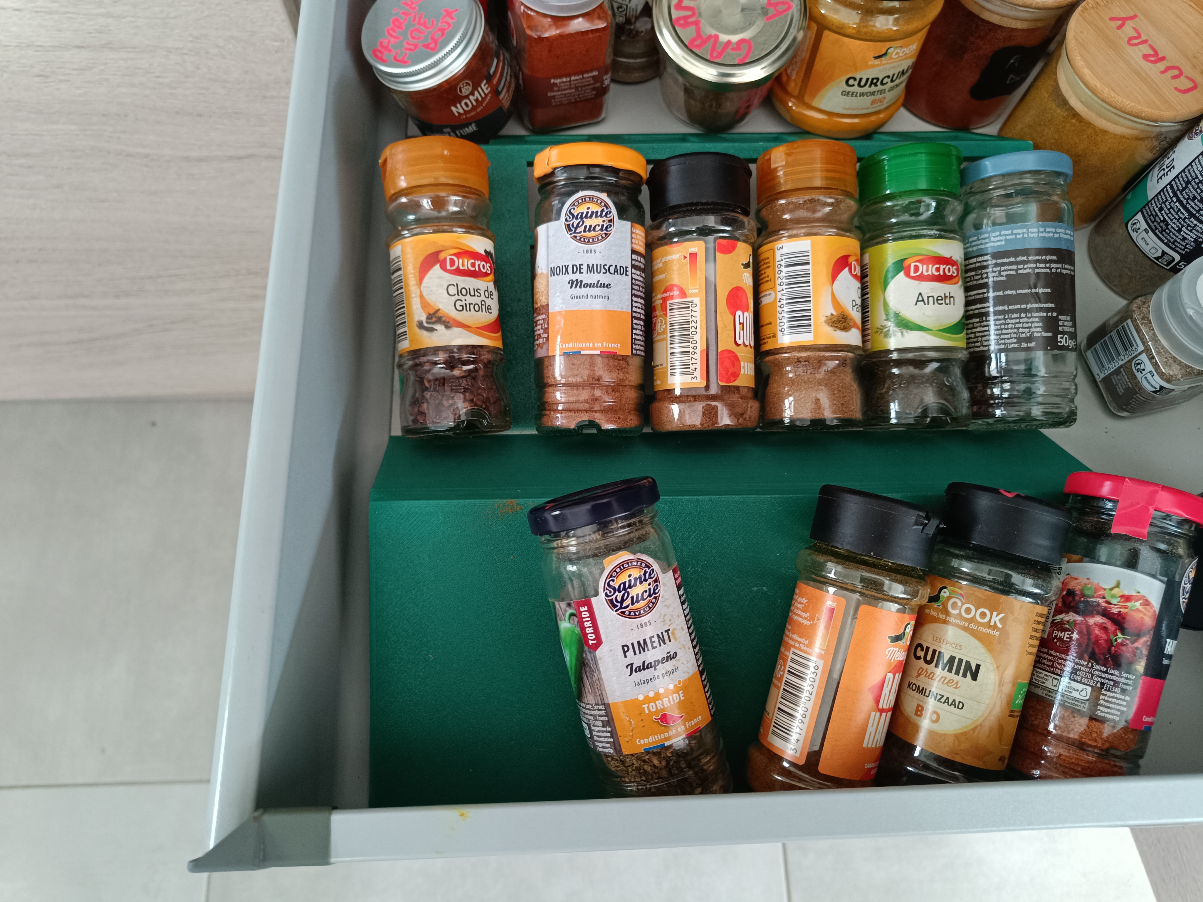 spice rack - display stand - kitchen organization - photo 2
