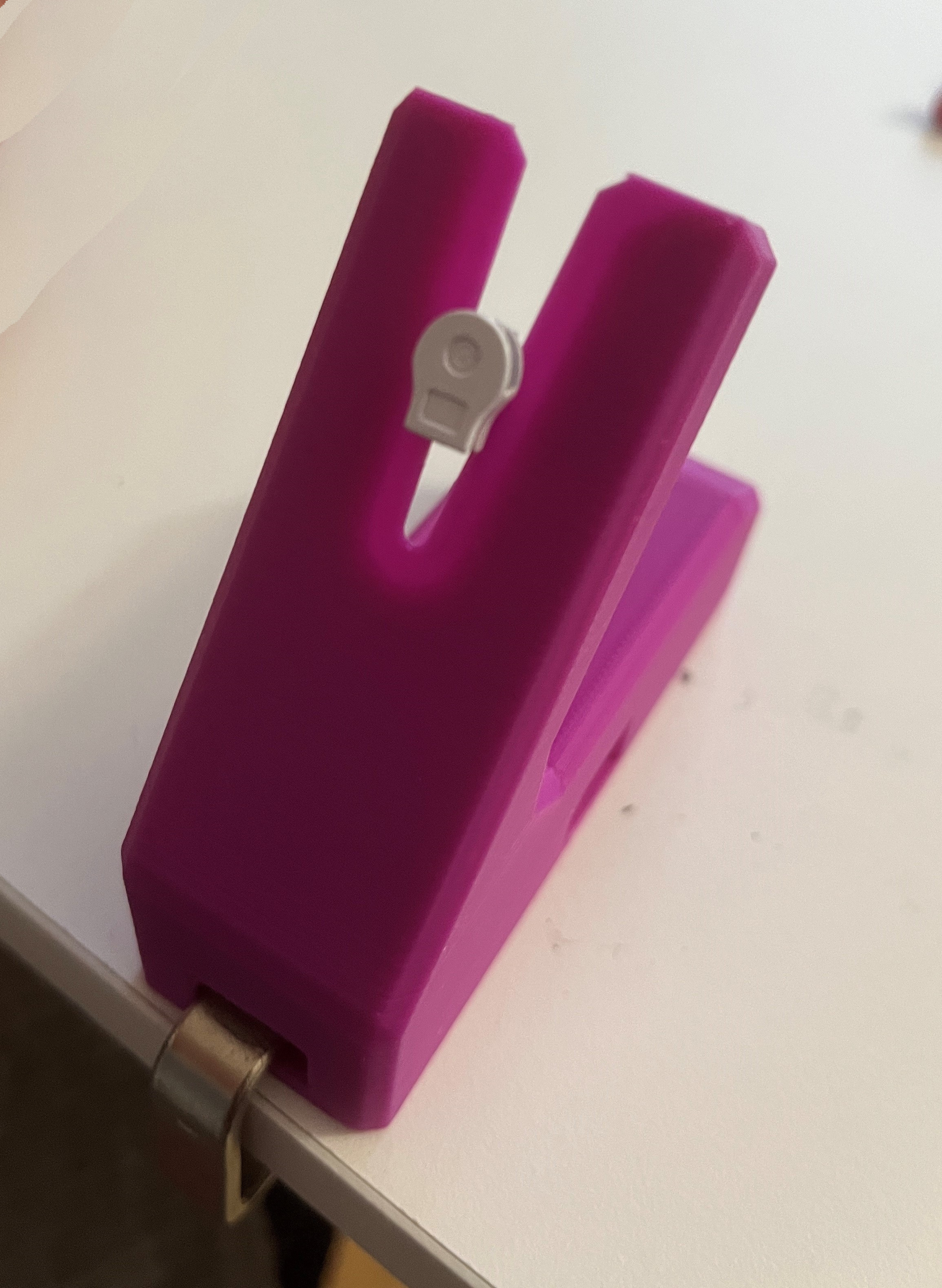 A remix of the Zipper Slider Jig with clamping improvement - photo 2