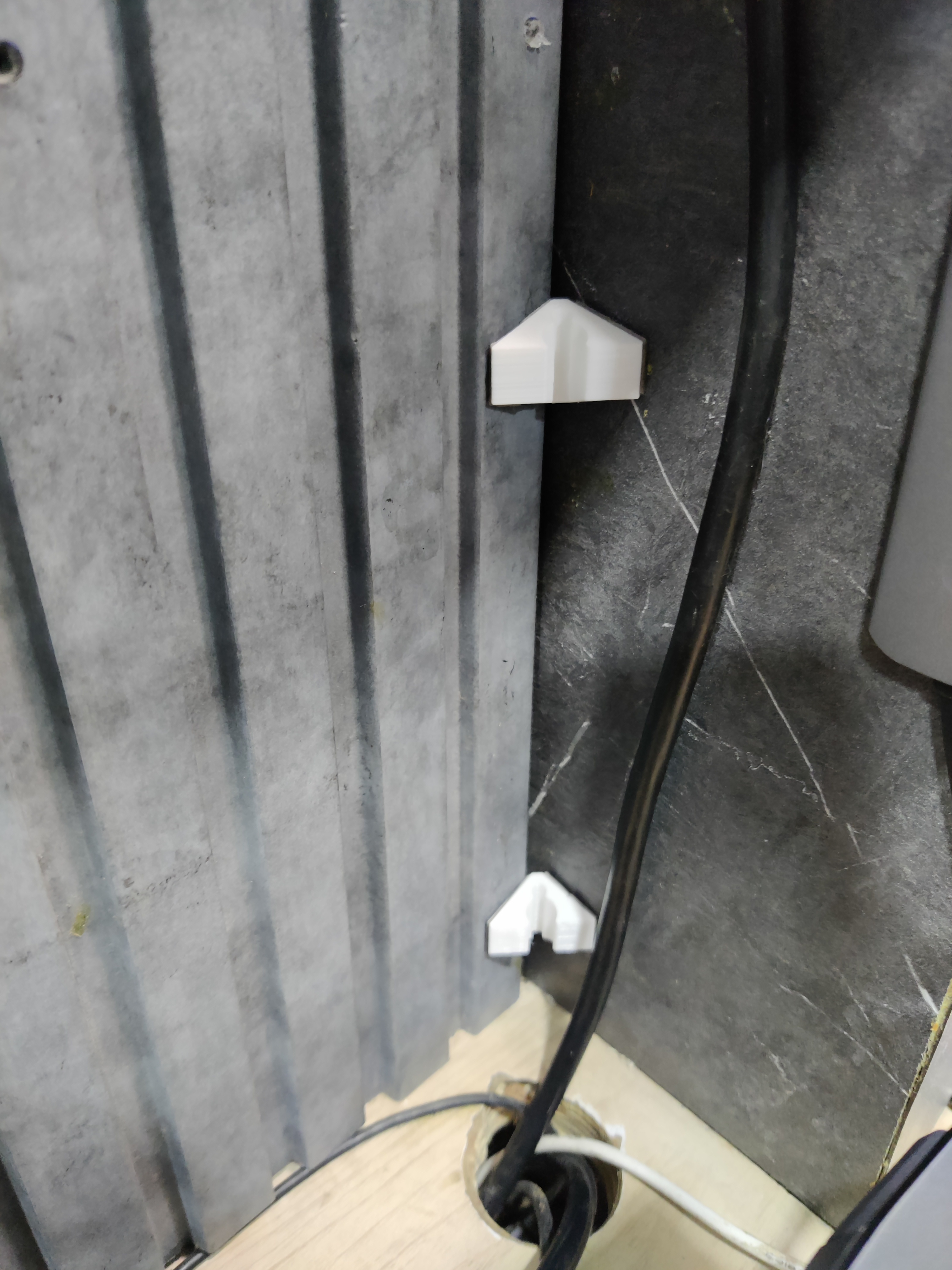 Corner Cable Clip - photo 3
