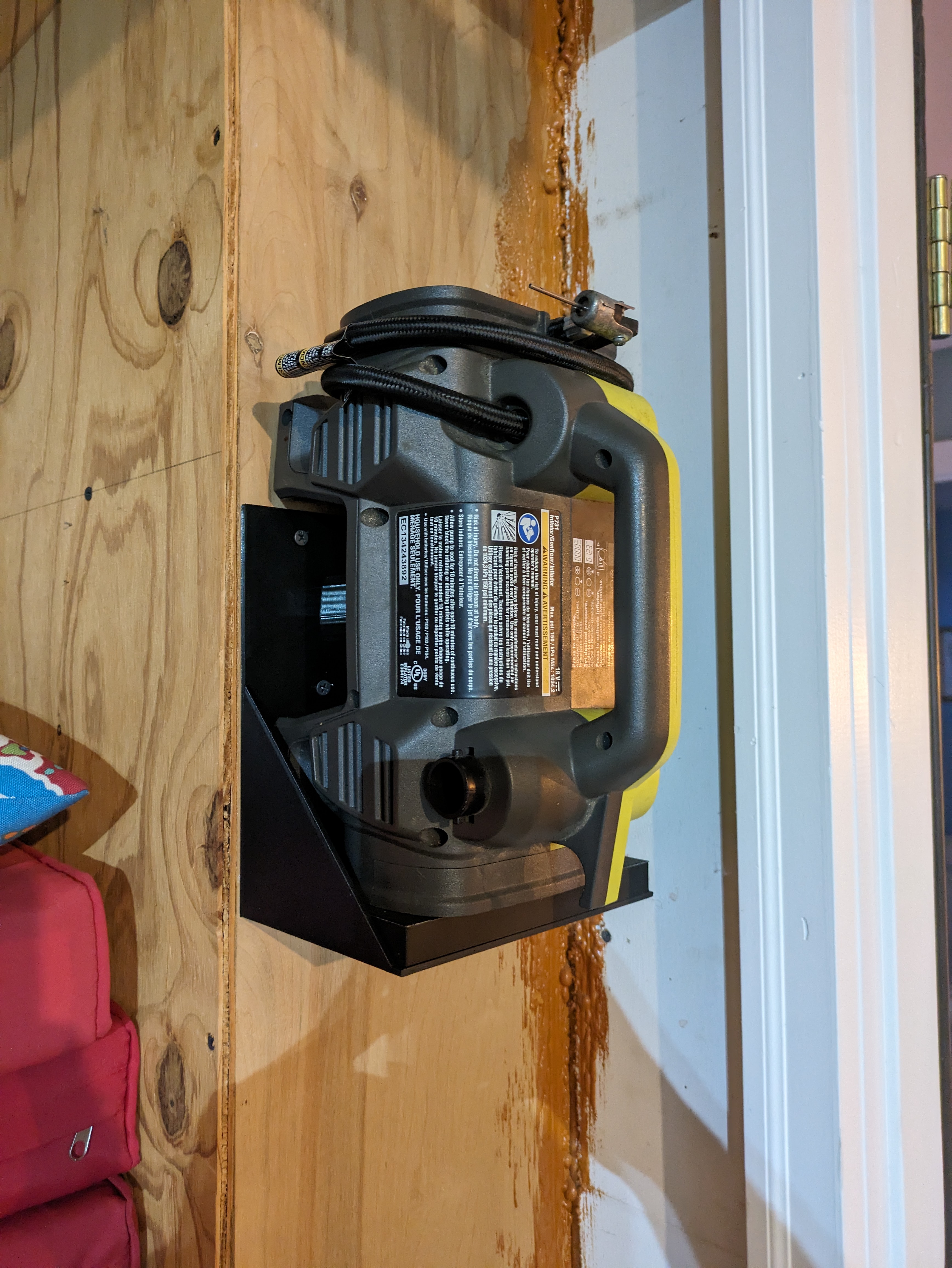 Ryobi: Dual Inflator / Deflator (p731) Wall Mount Tool Shelf - photo 2