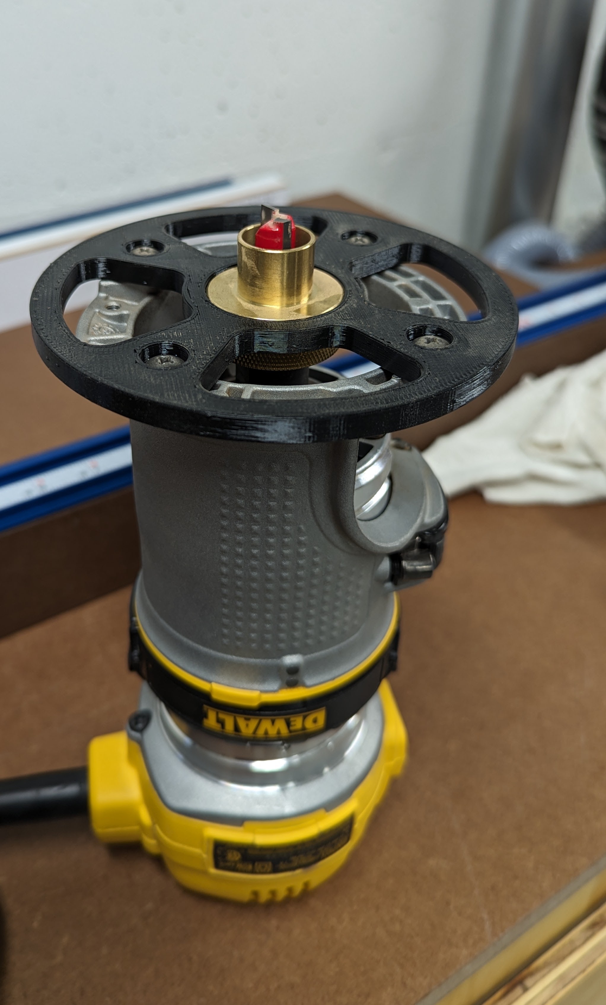 Dewalt DPW611 Trim Router  Bushing Base Plate - photo 3