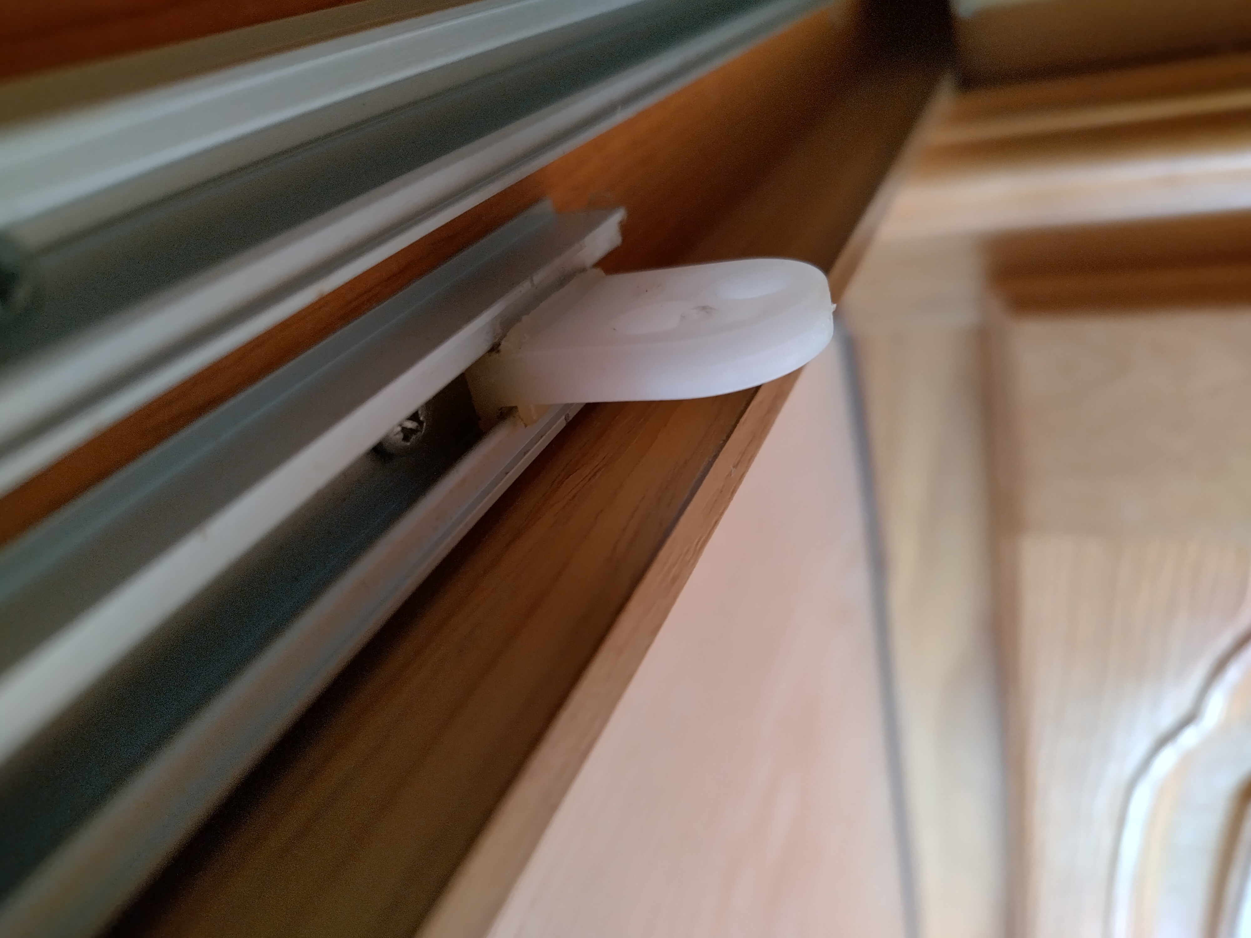 Caravan sliding door hinge - photo 2