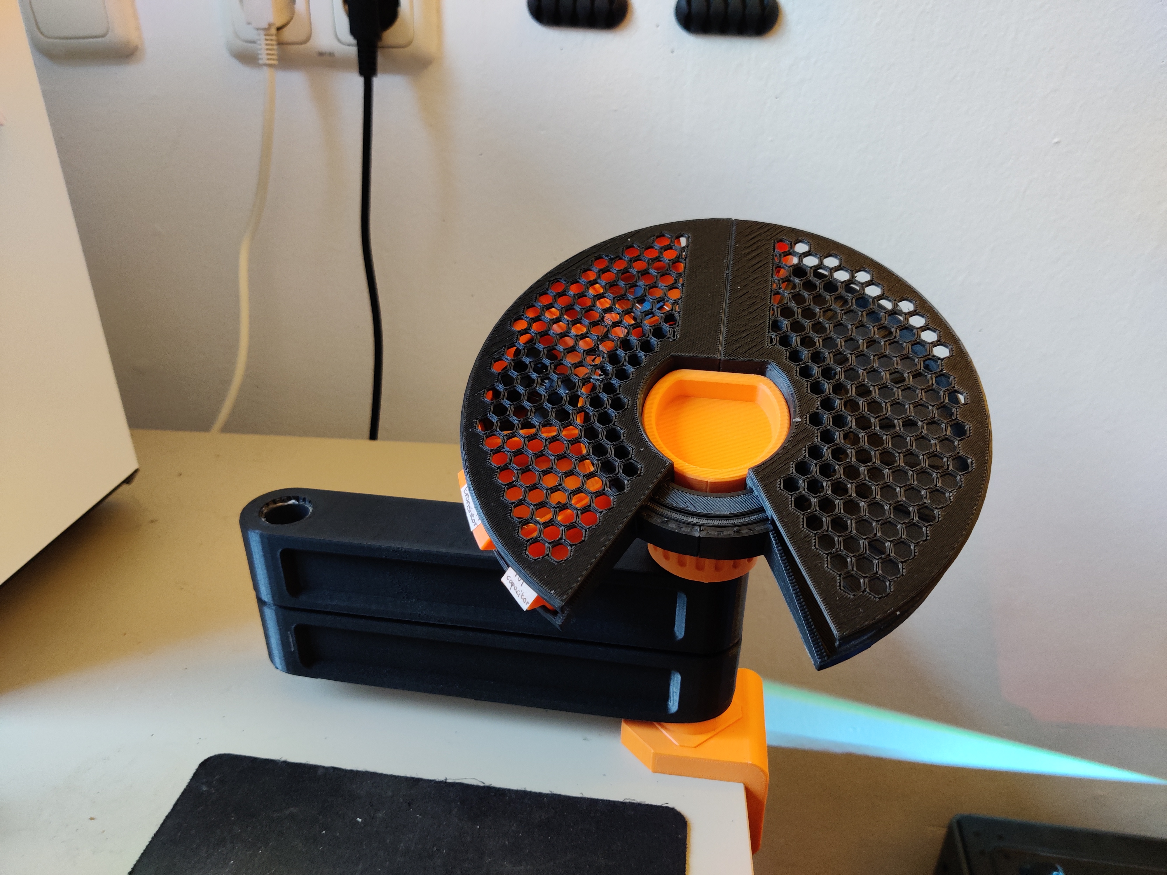 Stackable Expandable Rotating Moveable Storage Arm - photo 2