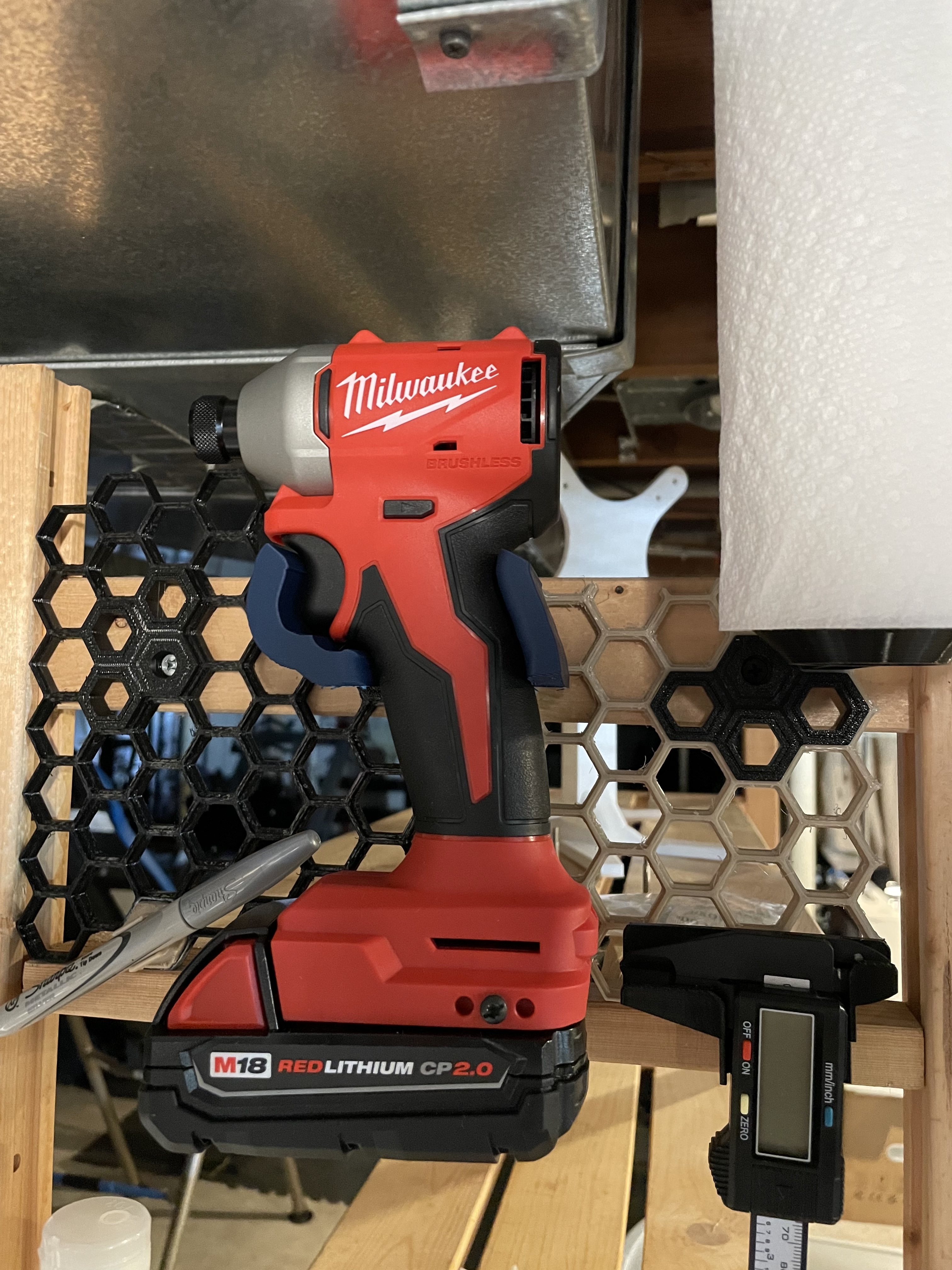 Milwaukee M18 Impact Driver HSW (Honeycomb Storage Wall)