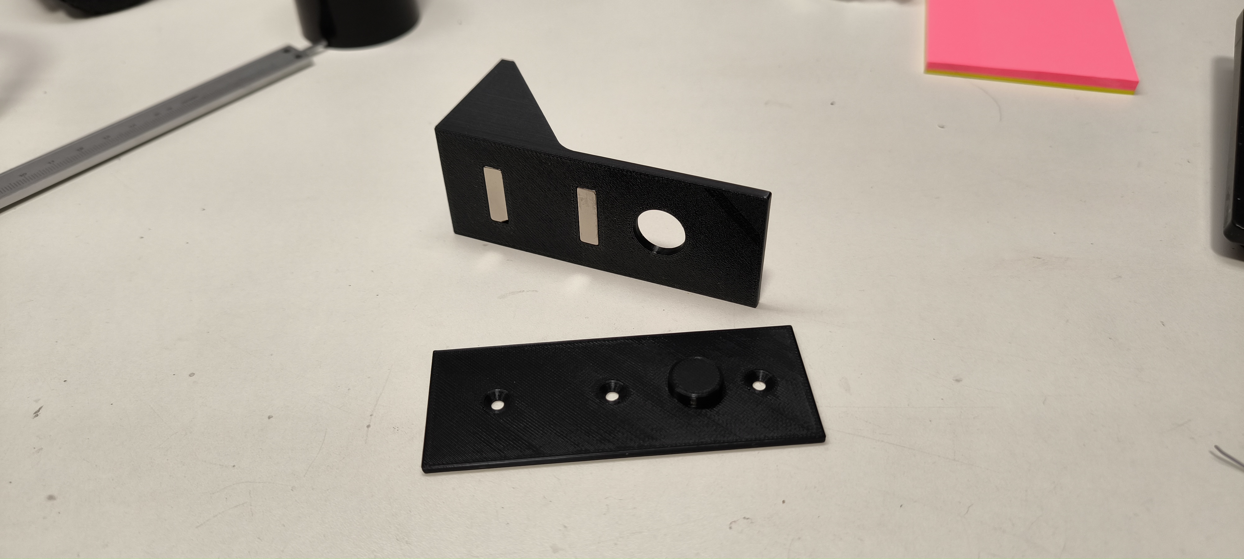 Sliding door lock/Child lock - Dětský zámek na posuvné dveře