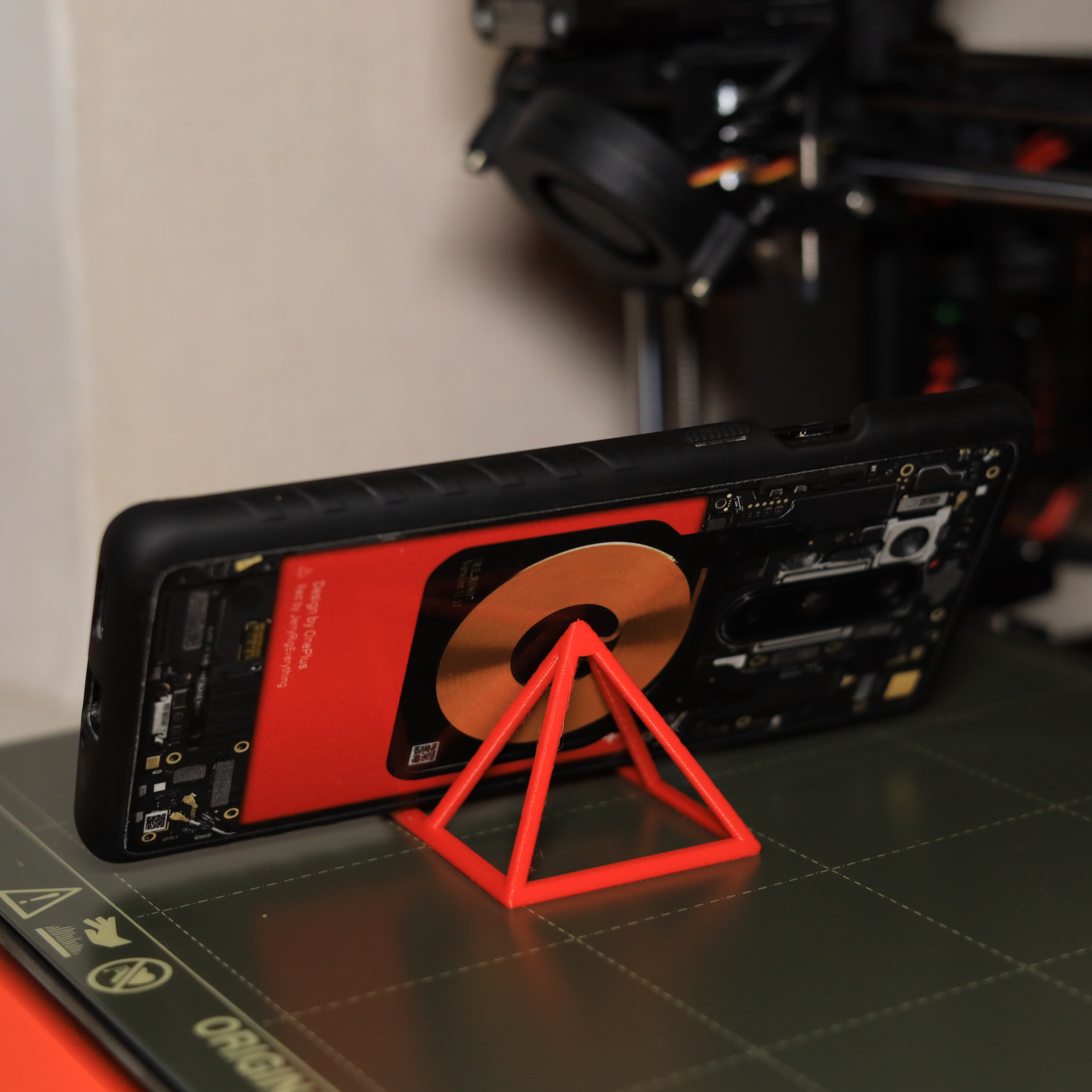 A Phone Stand in 20 Minutes - photo 4
