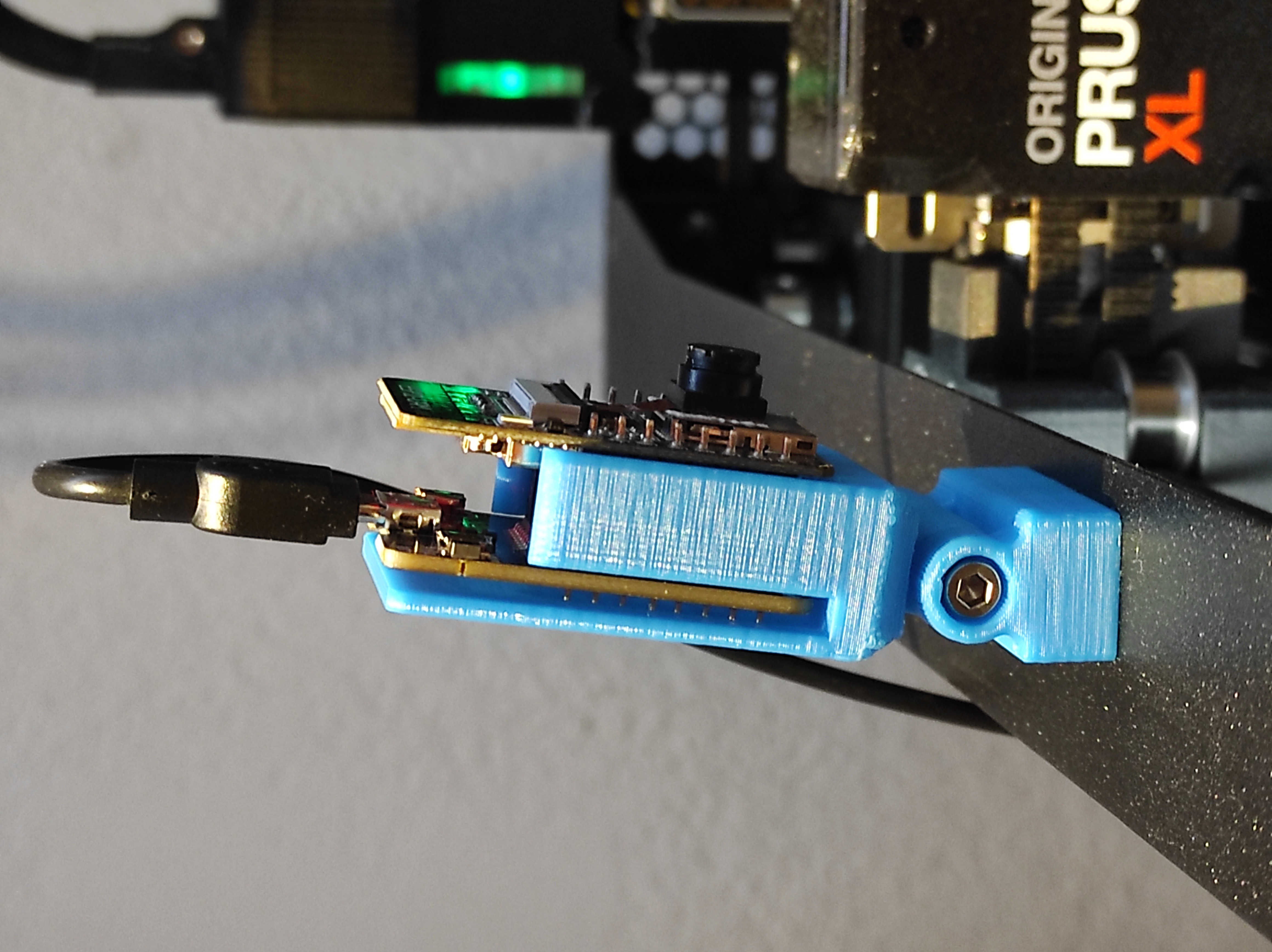 Simple ESP32 CAM Mount - photo 3