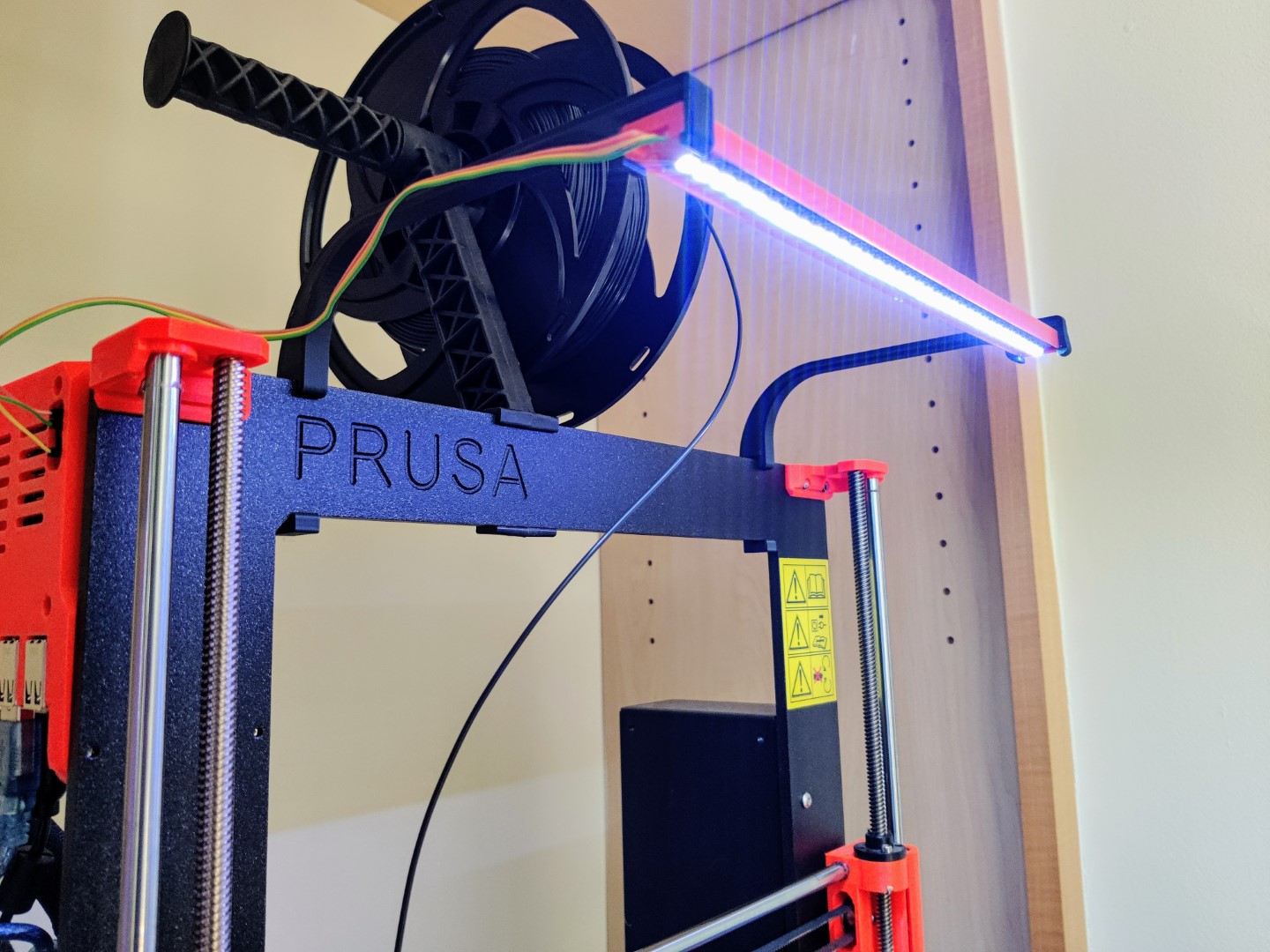 Prusa i3 LED strip mount with Max Z clearance - photo 2