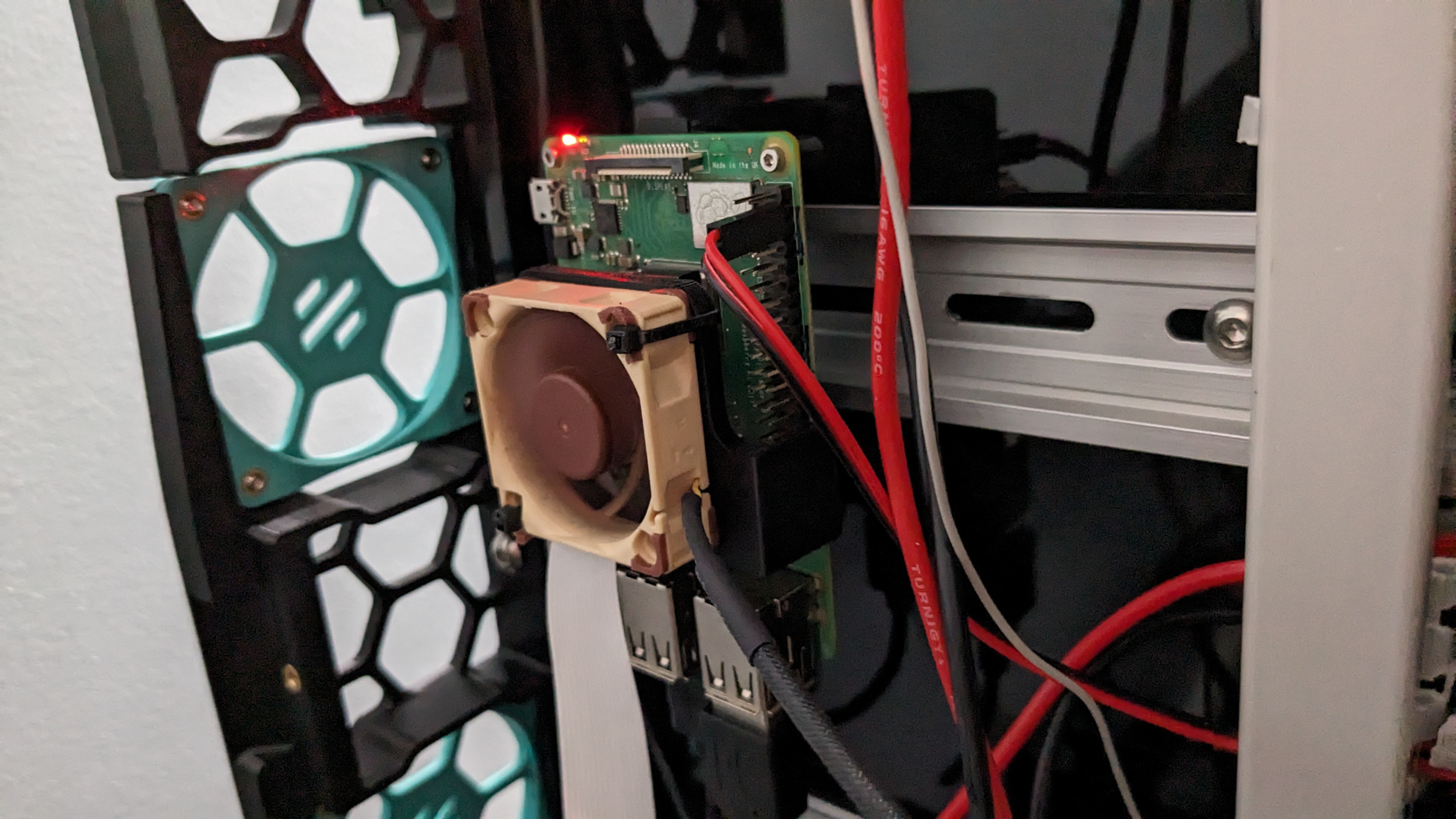 Raspberry Pi 4B Clip-on Fan Mount 40x40 - photo 2