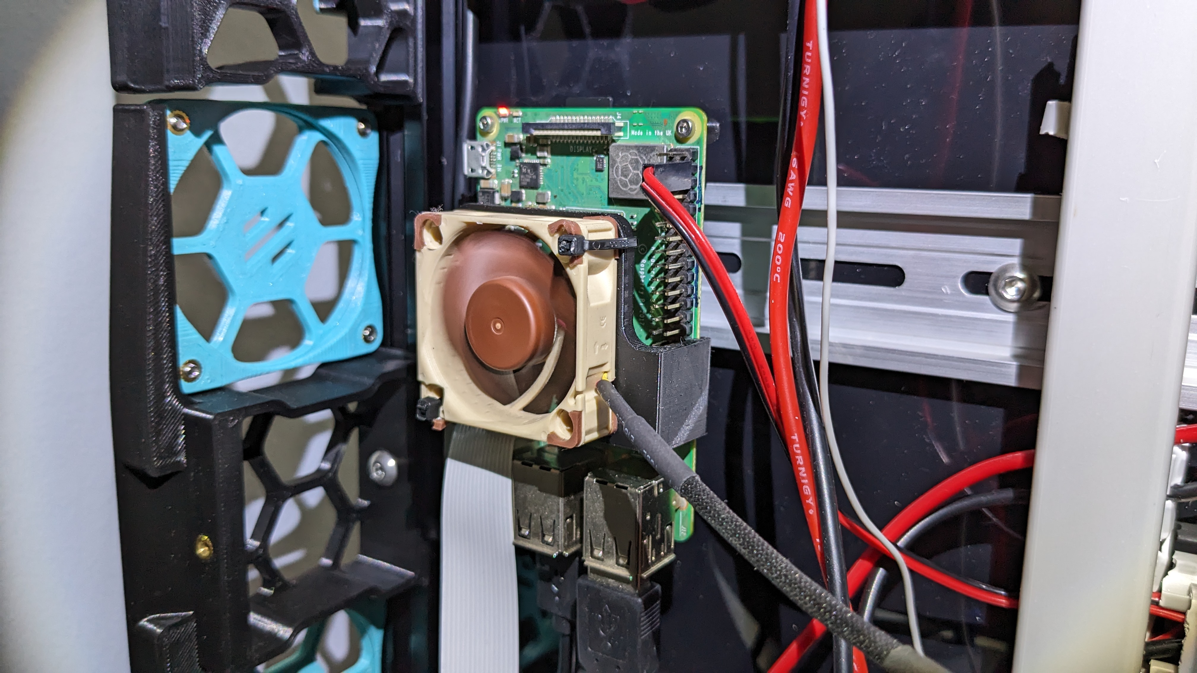 Raspberry Pi 4B Clip-on Fan Mount 40x40