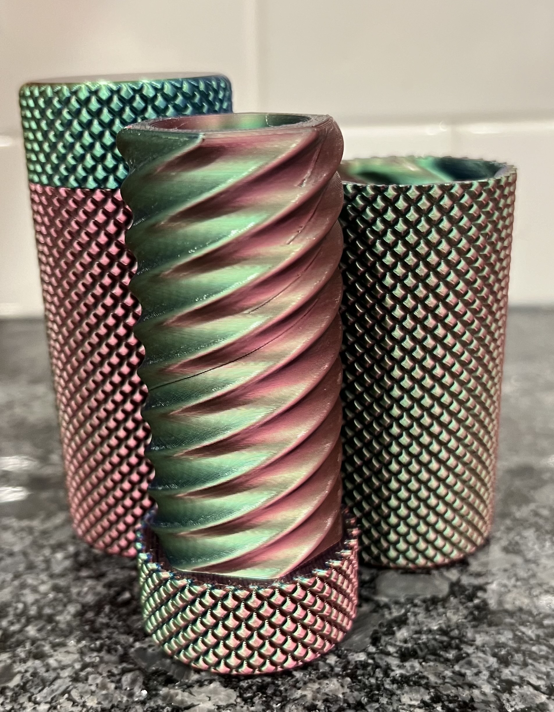 Knurled Twist Container - Fidget Toy - photo 3