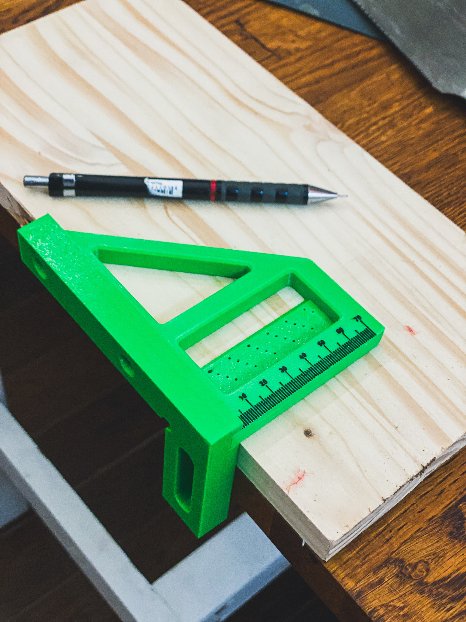 3D Multi Angle Measuring Ruler 45/90 Degree, Carpentry Square Protractor Drawing Line Ruler Miter Triangle Layout Tool